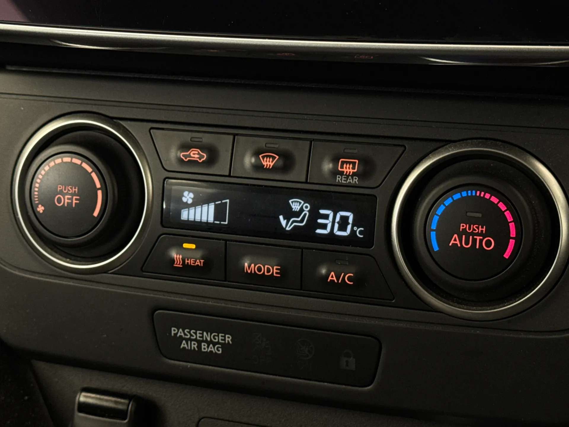 2022 NISSAN LEAF 2022 NISSAN LEAF