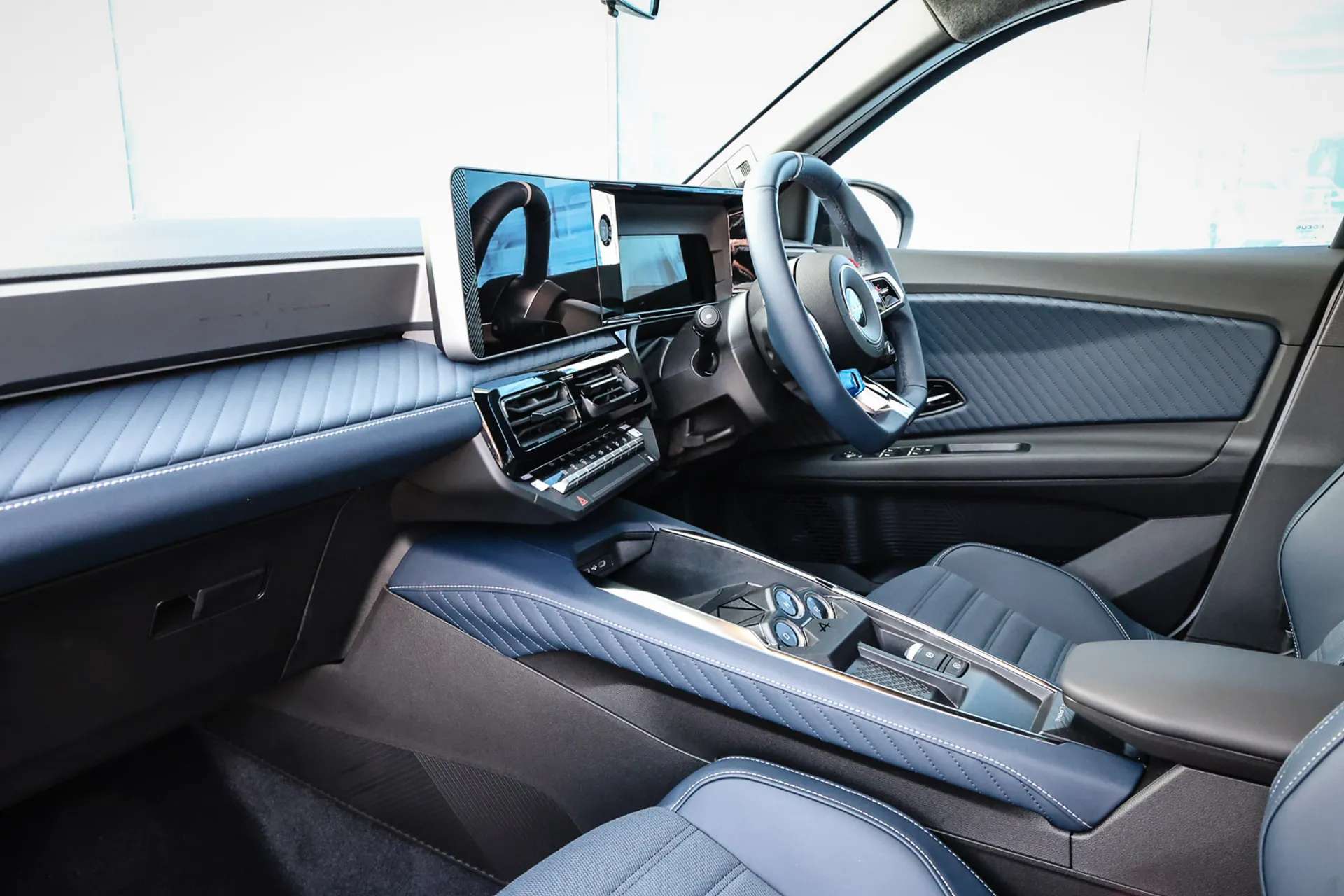 2025 ALPINE A290 2025 ALPINE A290
