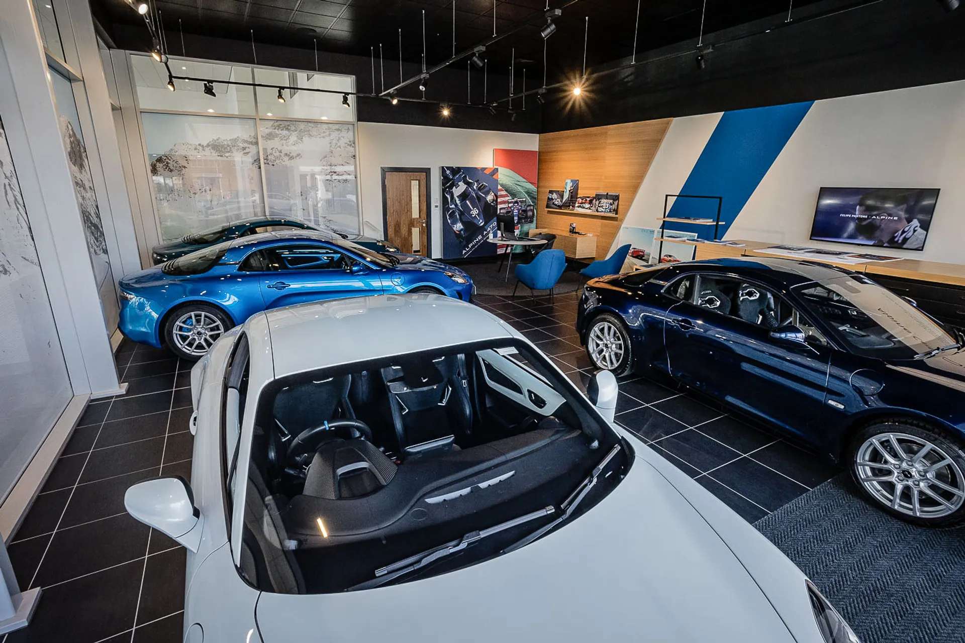 2025 ALPINE A290 2025 ALPINE A290