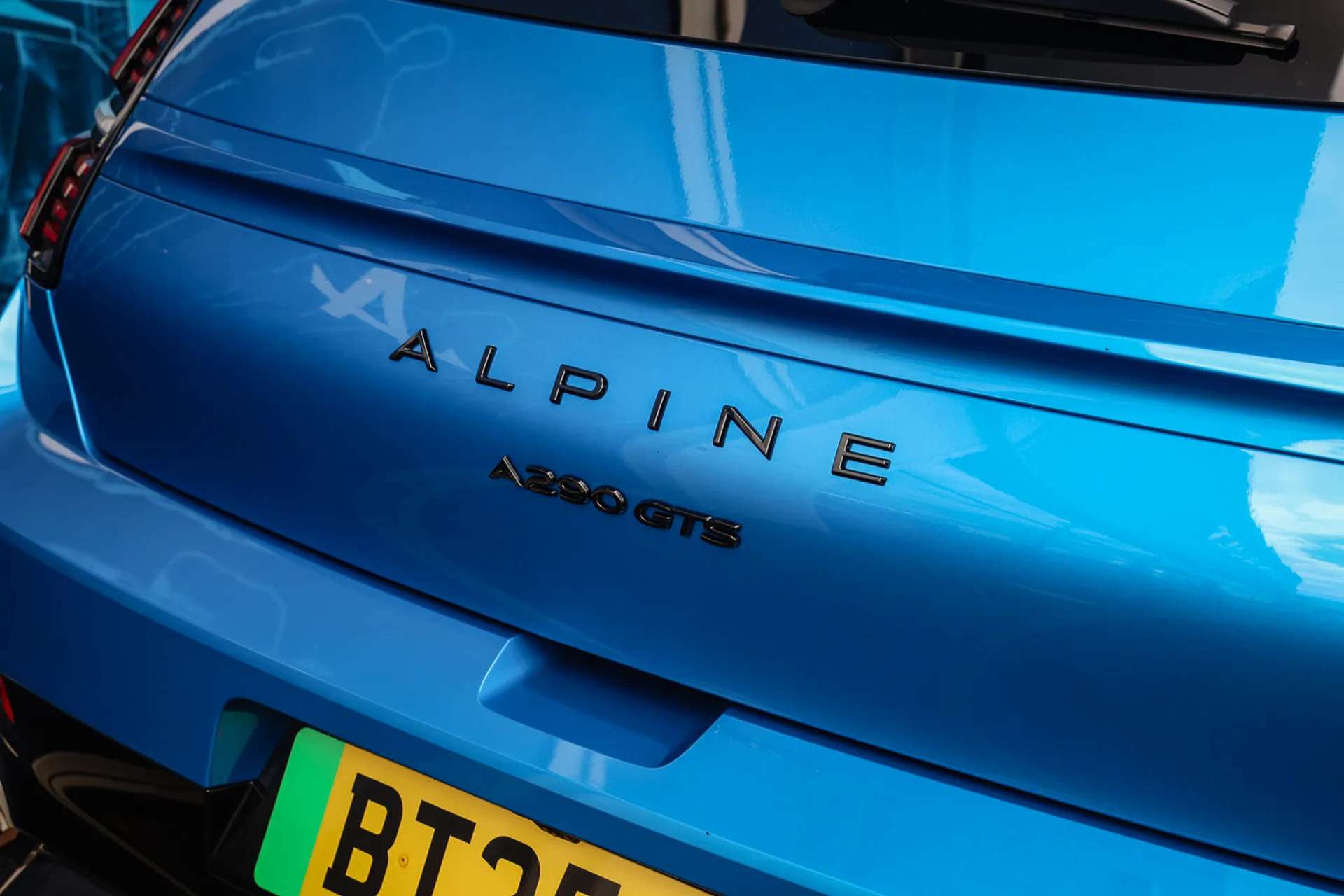 2025 ALPINE A290 2025 ALPINE A290