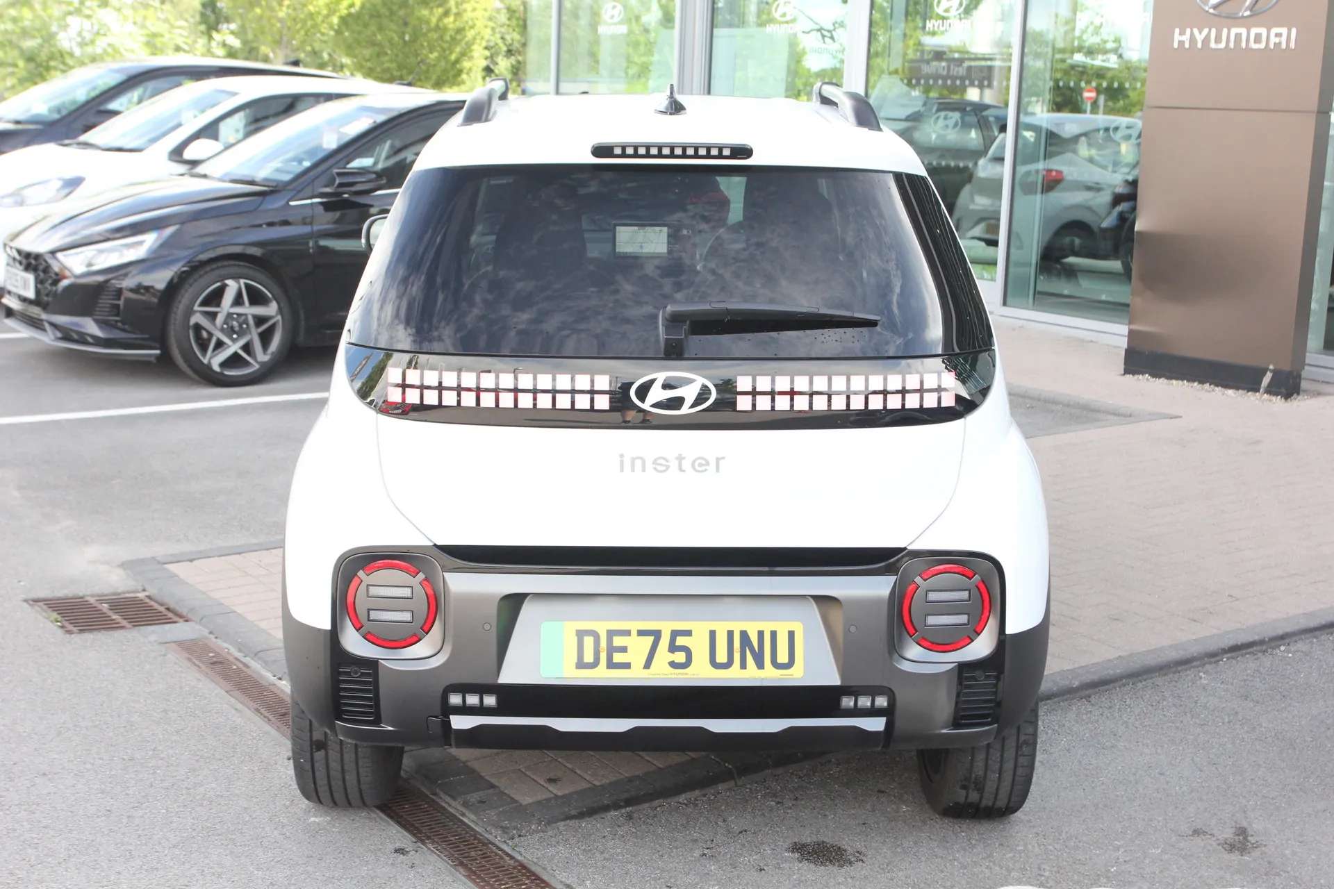 A 2026 HYUNDAI INSTER 85kW Cross 49kWh 5dr Auto A 2026 HYUNDAI INSTER 85kW Cross 49kWh 5dr Auto