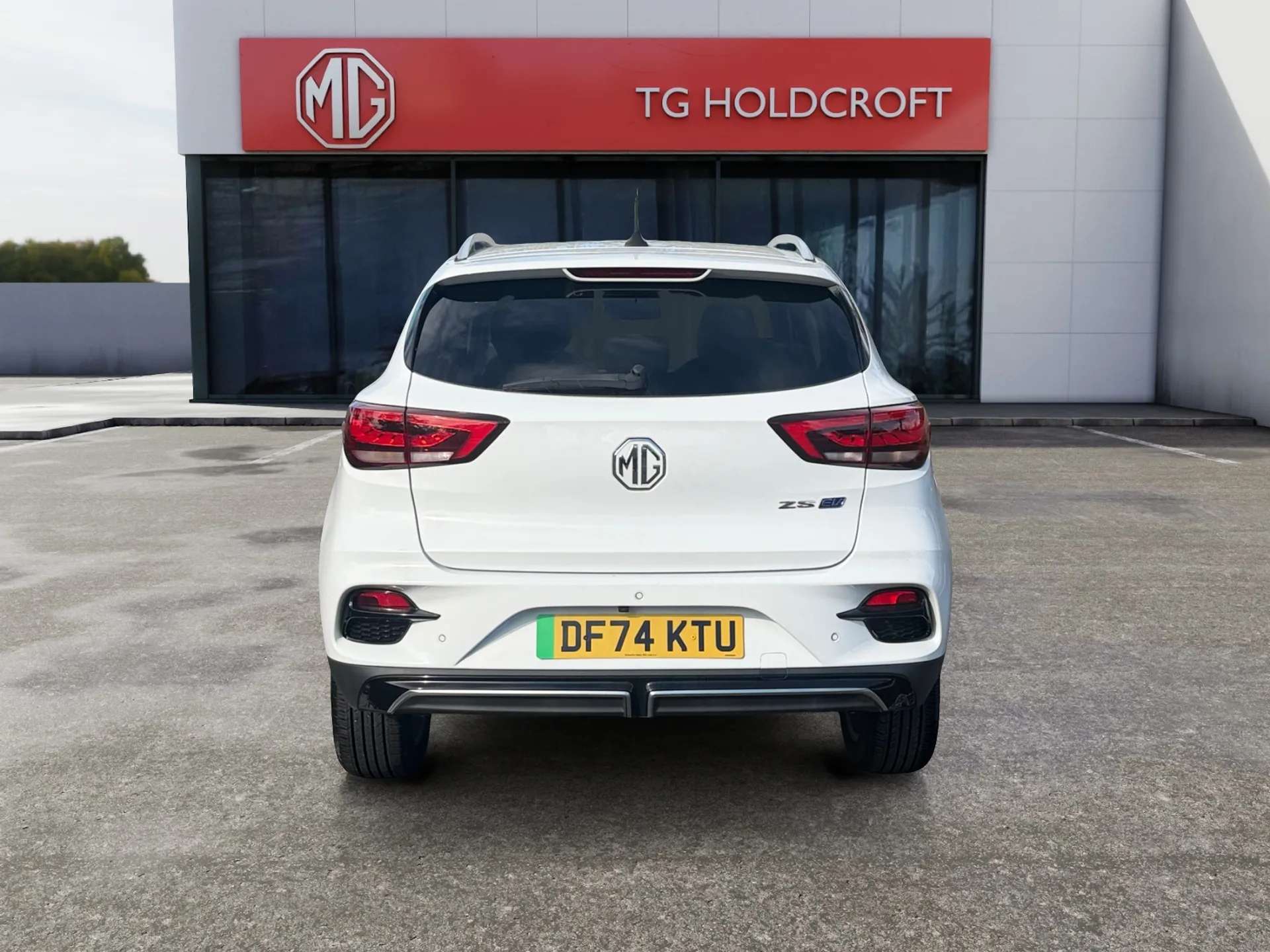 A 2024 MG ZS 130kW Trophy Connect EV 51kWh 5dr Auto A 2024 MG ZS 130kW Trophy Connect EV 51kWh 5dr Auto