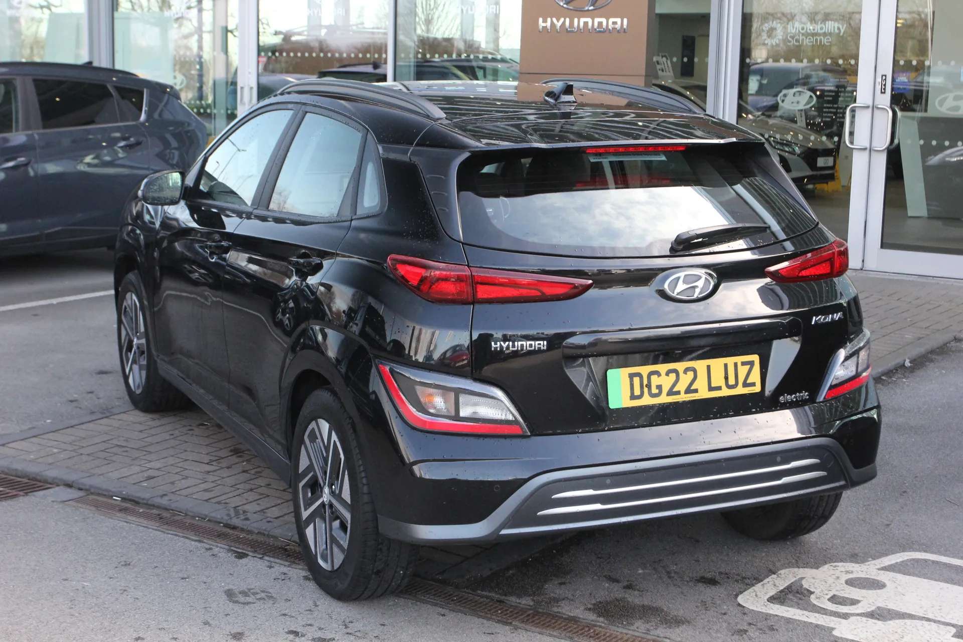 A 2022 HYUNDAI KONA 100kW SE Connect 39kWh 5dr Auto A 2022 HYUNDAI KONA 100kW SE Connect 39kWh 5dr Auto
