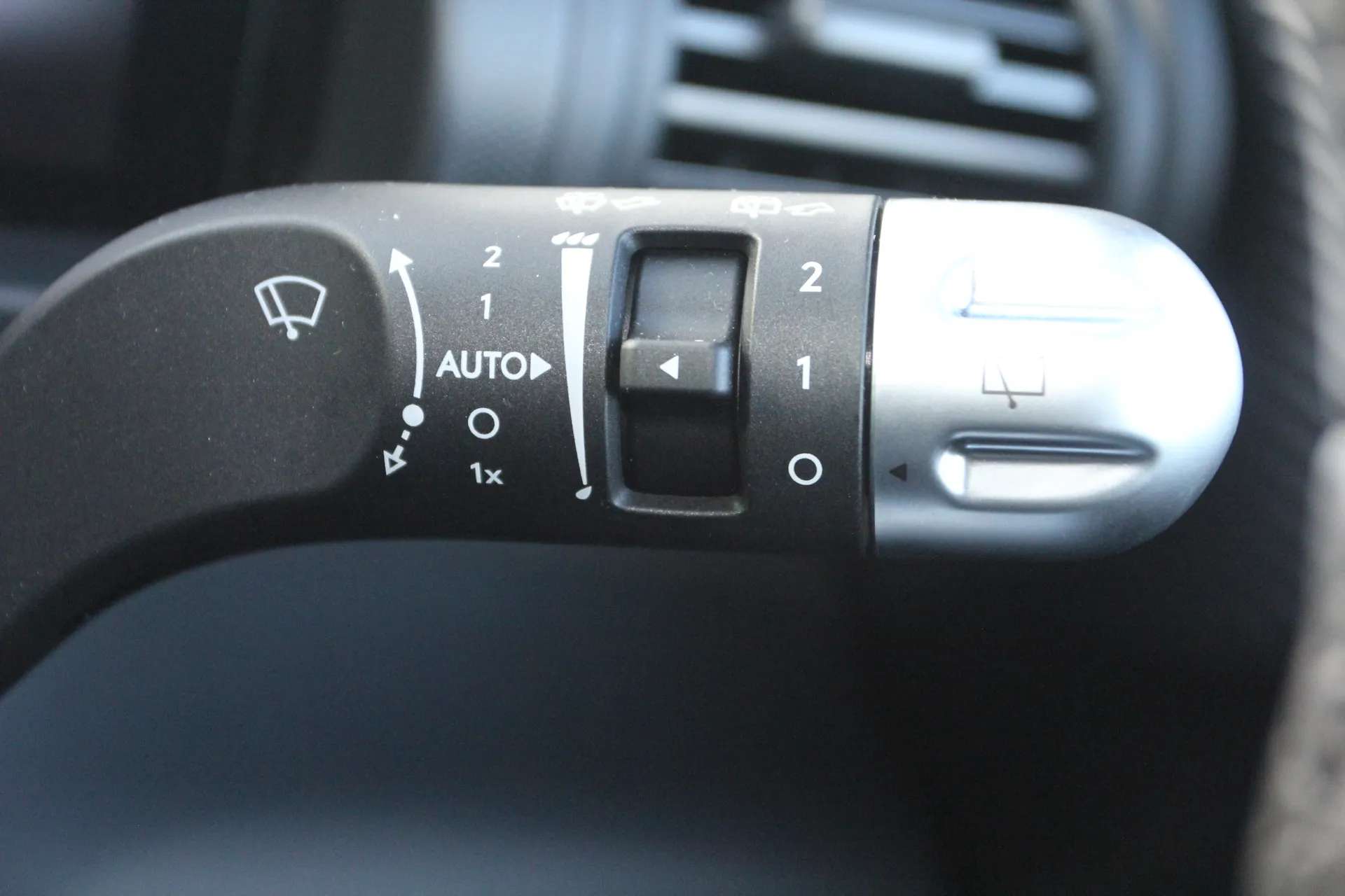 2025 HYUNDAI INSTER 2025 HYUNDAI INSTER