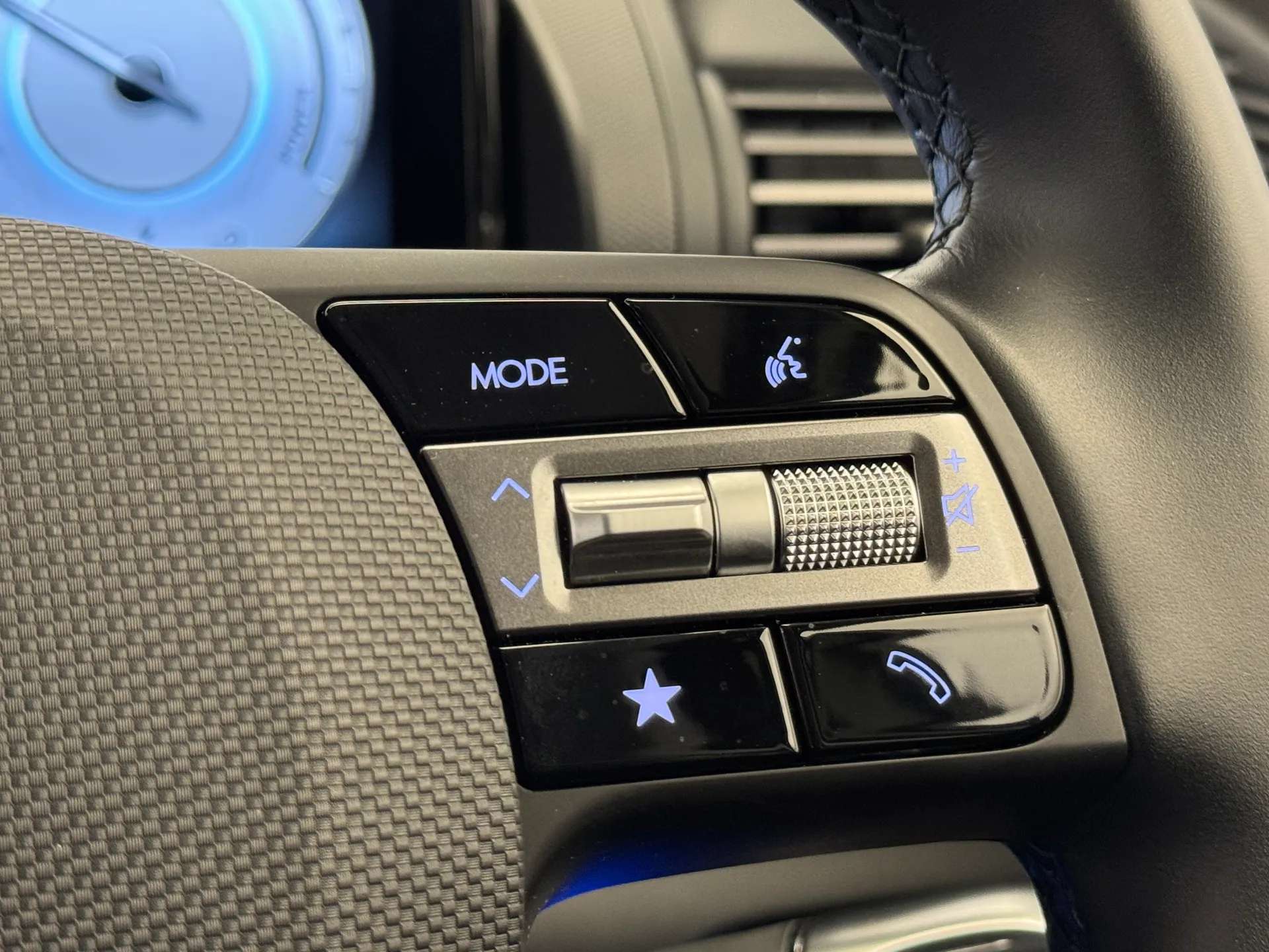 2025 HYUNDAI INSTER 2025 HYUNDAI INSTER