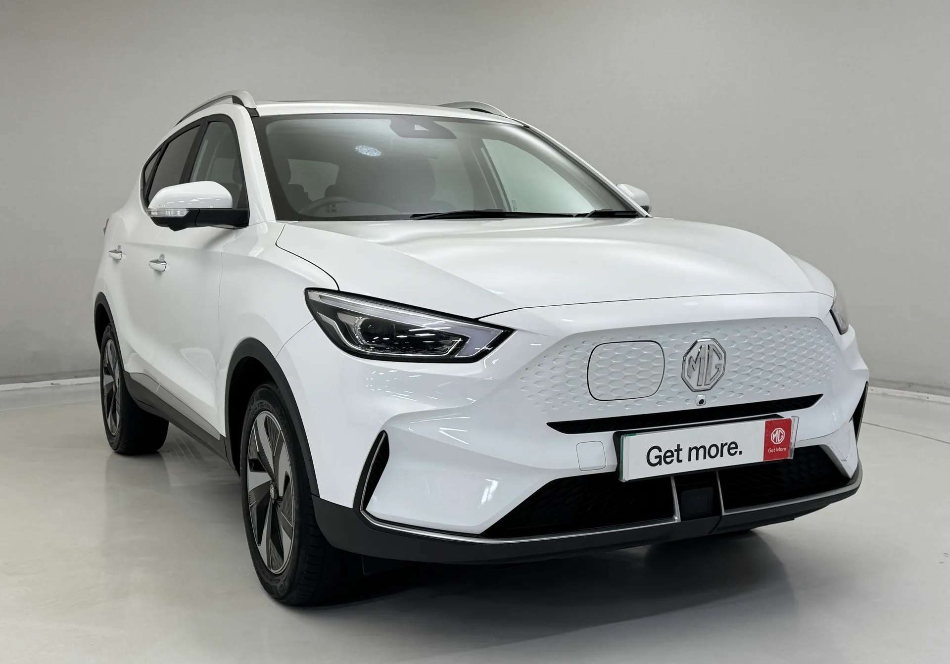 A 2022 MG MOTOR UK ZS 115kW Trophy EV Long Range 73kWh 5dr Auto ð LONG RANGE ð A 2022 MG MOTOR UK ZS 115kW Trophy EV Long Range 73kWh 5dr Auto ð LONG RANGE ð