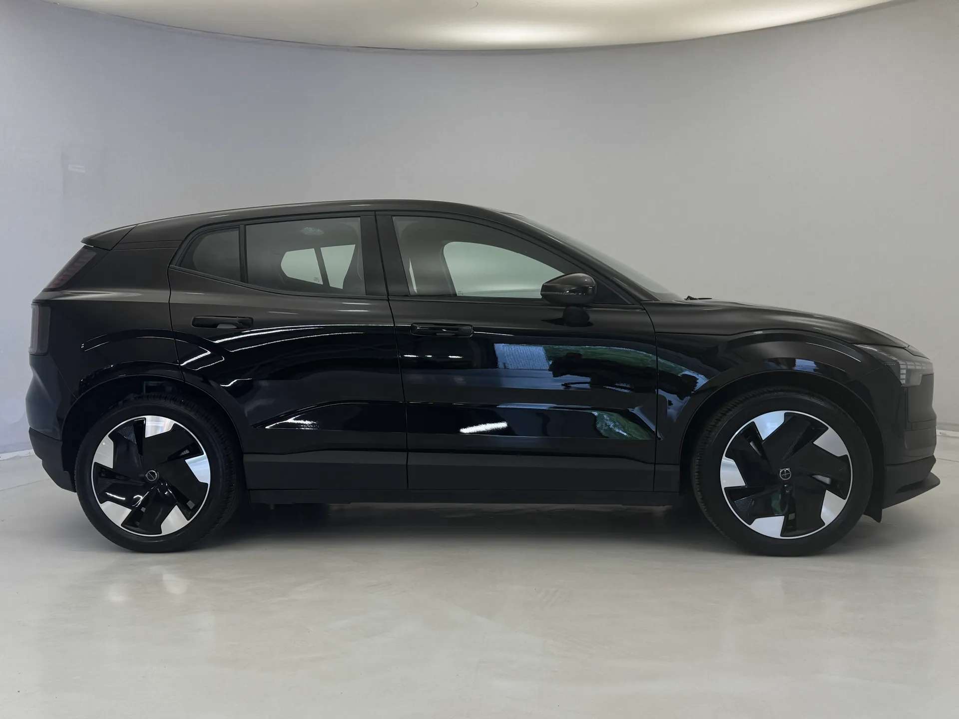 2025 VOLVO EX30 2025 VOLVO EX30