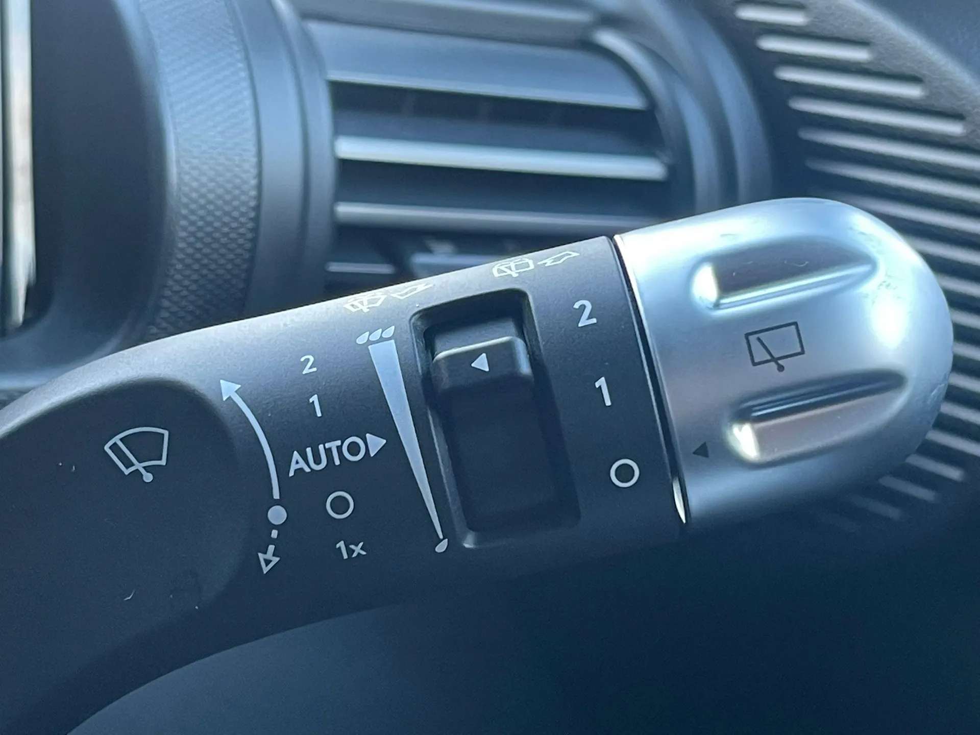 2025 HYUNDAI INSTER 2025 HYUNDAI INSTER