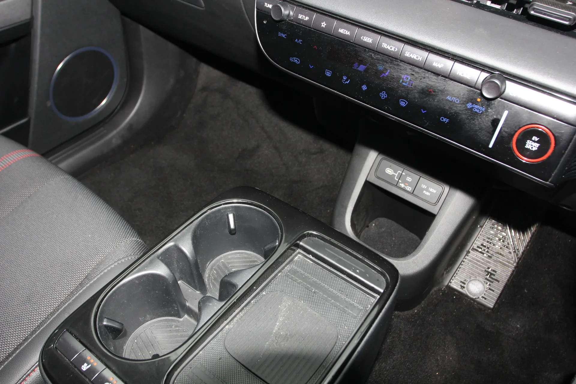 2024 HYUNDAI IONIQ 5 2024 HYUNDAI IONIQ 5