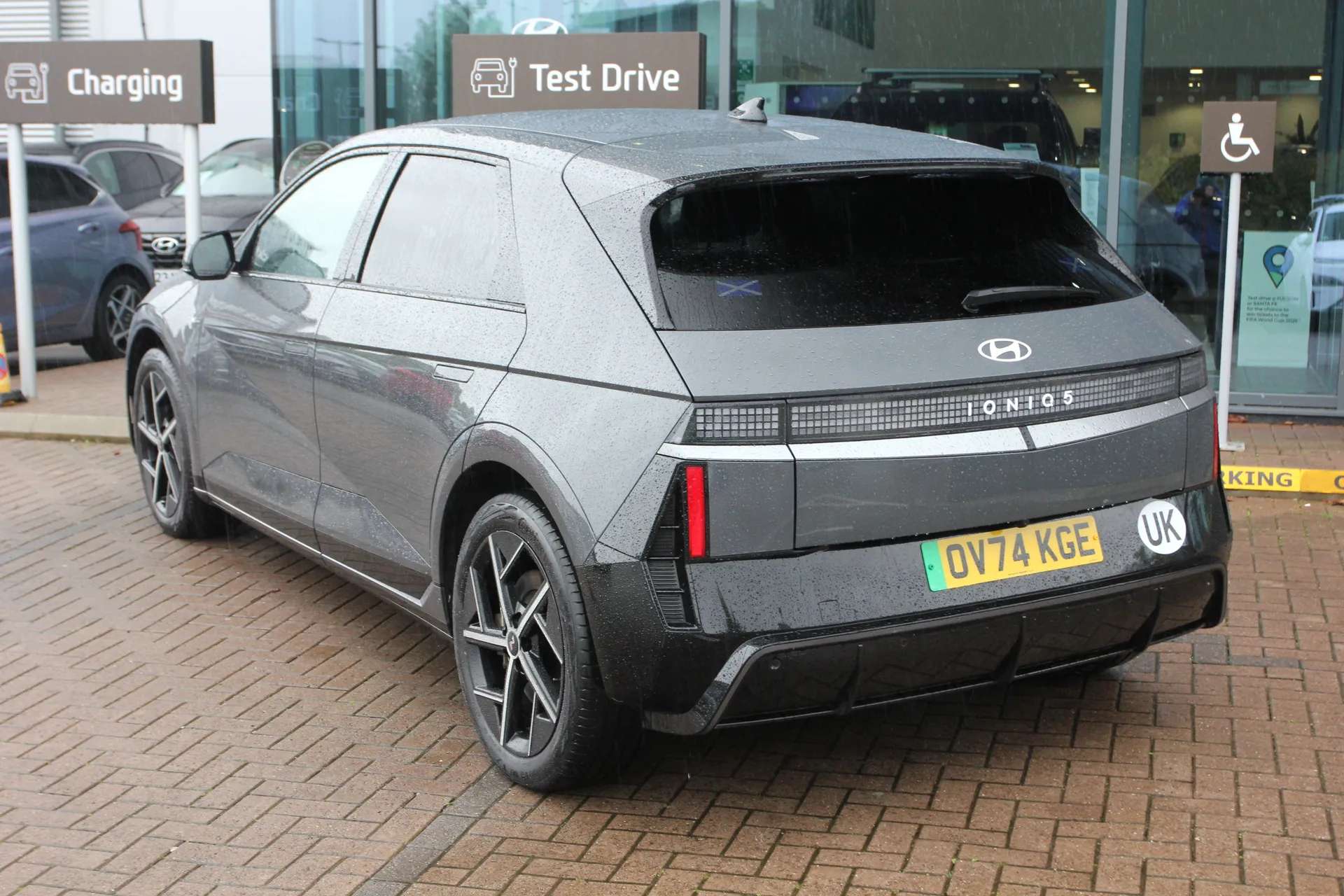 2024 HYUNDAI IONIQ 5 2024 HYUNDAI IONIQ 5