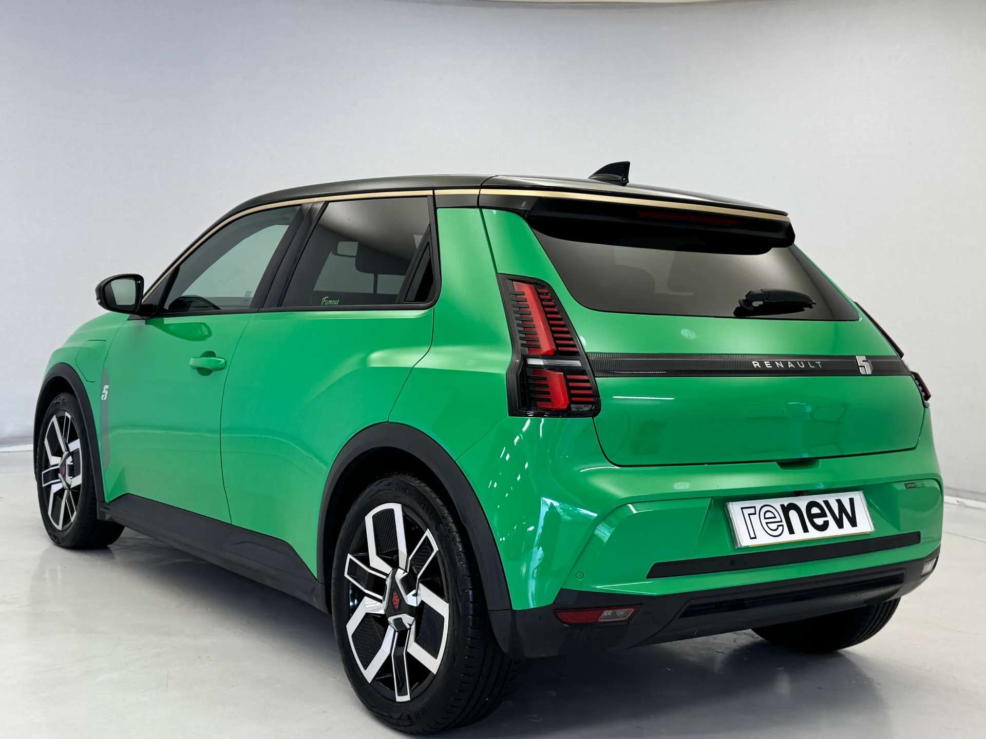 2025 RENAULT 5 2025 RENAULT 5