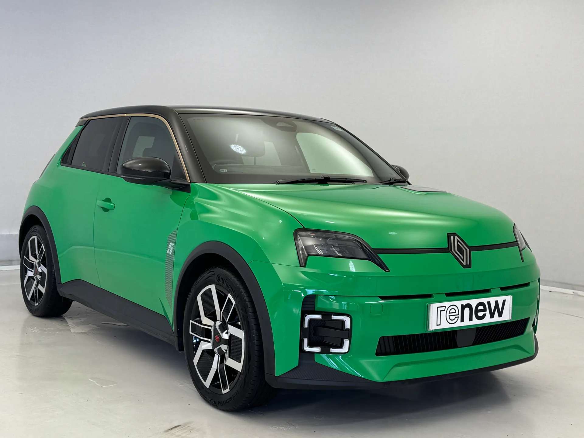 A 2025 RENAULT 5 110kW Techno Comfort Range 52kWh 5dr Auto A 2025 RENAULT 5 110kW Techno Comfort Range 52kWh 5dr Auto