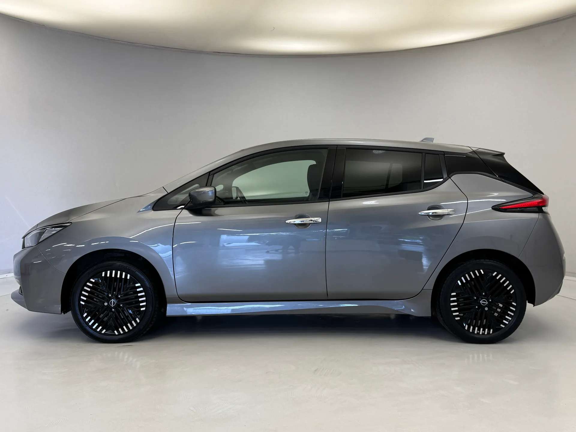A 2022 NISSAN LEAF 160kW e+ N-Connecta 59kWh 5dr Auto A 2022 NISSAN LEAF 160kW e+ N-Connecta 59kWh 5dr Auto