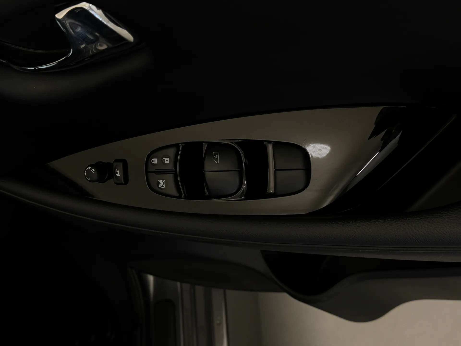 2022 NISSAN LEAF 2022 NISSAN LEAF