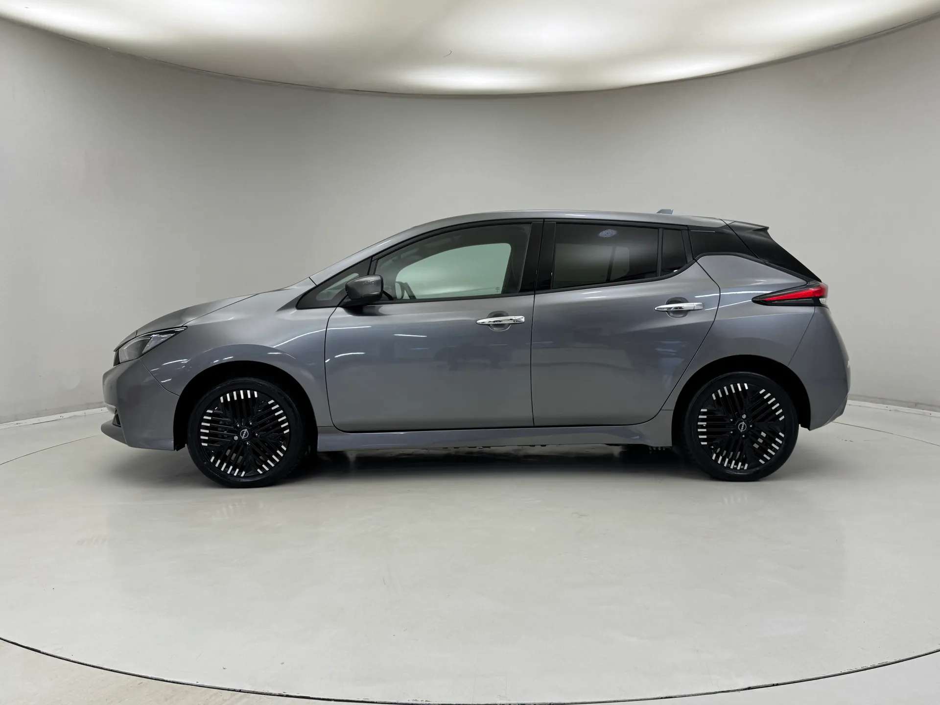 2022 NISSAN LEAF 2022 NISSAN LEAF