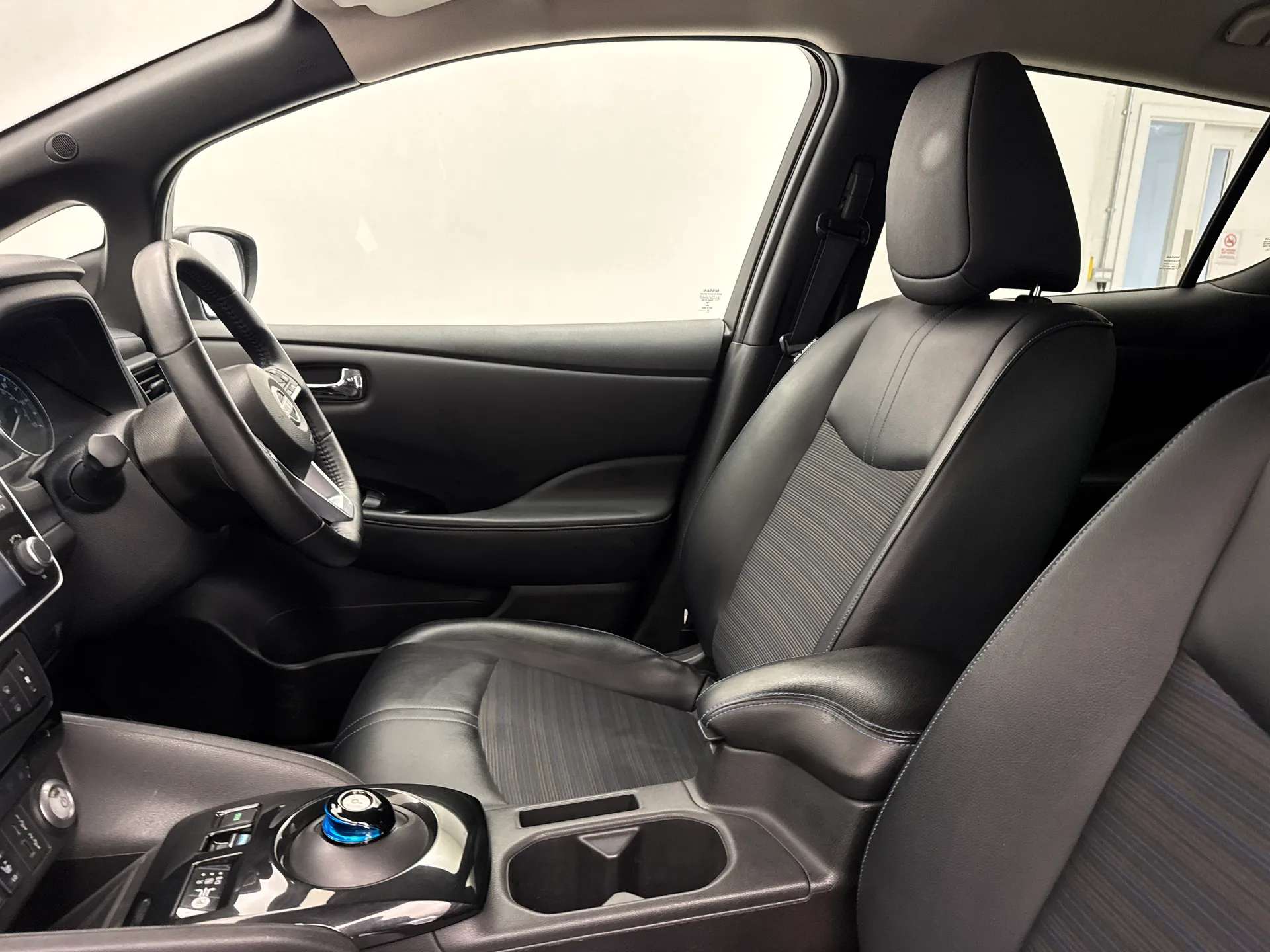 2022 NISSAN LEAF 2022 NISSAN LEAF