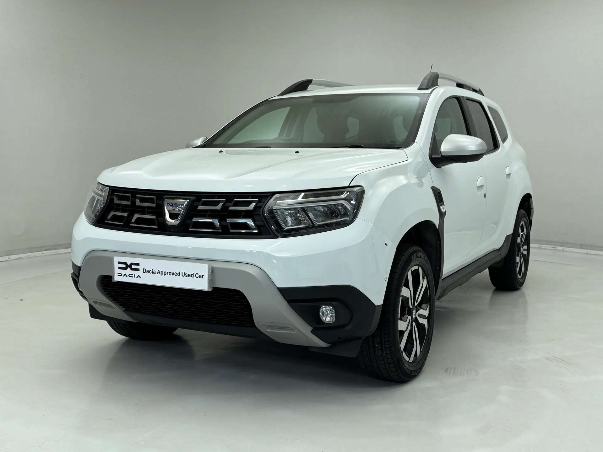 A 2022 DACIA DUSTER 1.0 TCe 100 Bi-Fuel Prestige 5dr A 2022 DACIA DUSTER 1.0 TCe 100 Bi-Fuel Prestige 5dr