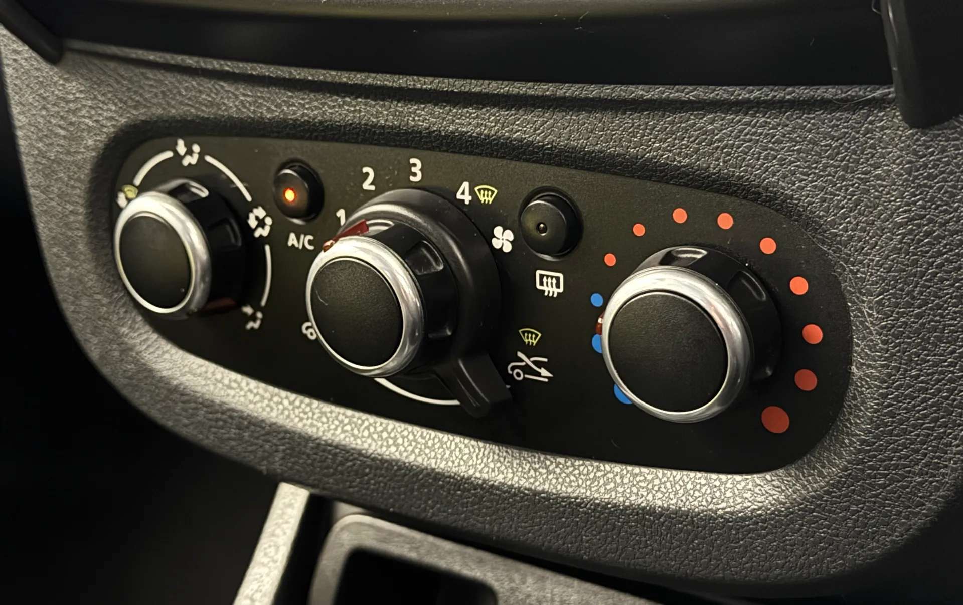 2017 DACIA DUSTER 2017 DACIA DUSTER