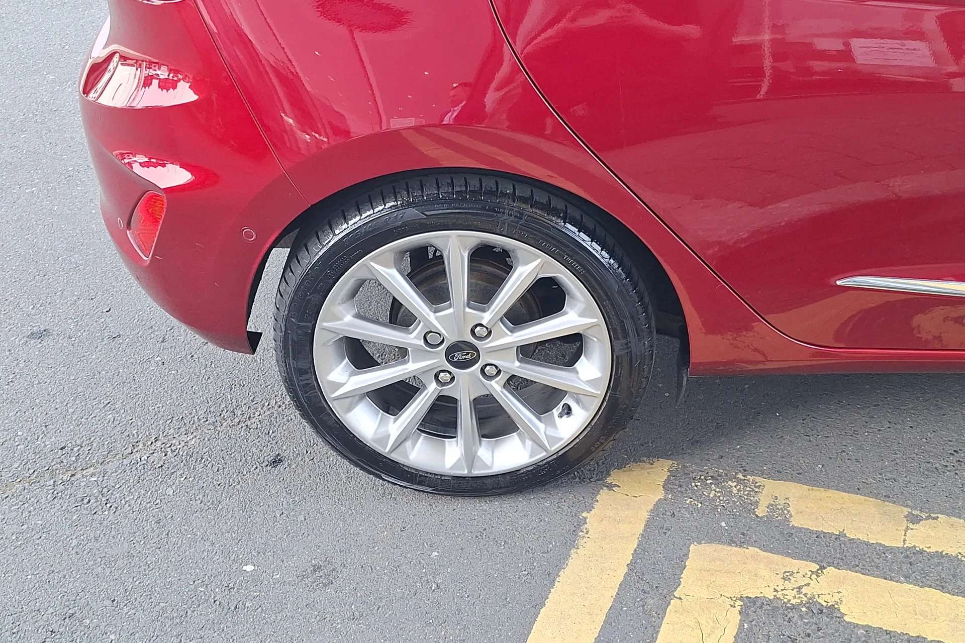 A 2021 FORD FIESTA 1.0 EcoBoost Hybrid mHEV 125 Vignale Edition 5dr A 2021 FORD FIESTA 1.0 EcoBoost Hybrid mHEV 125 Vignale Edition 5dr