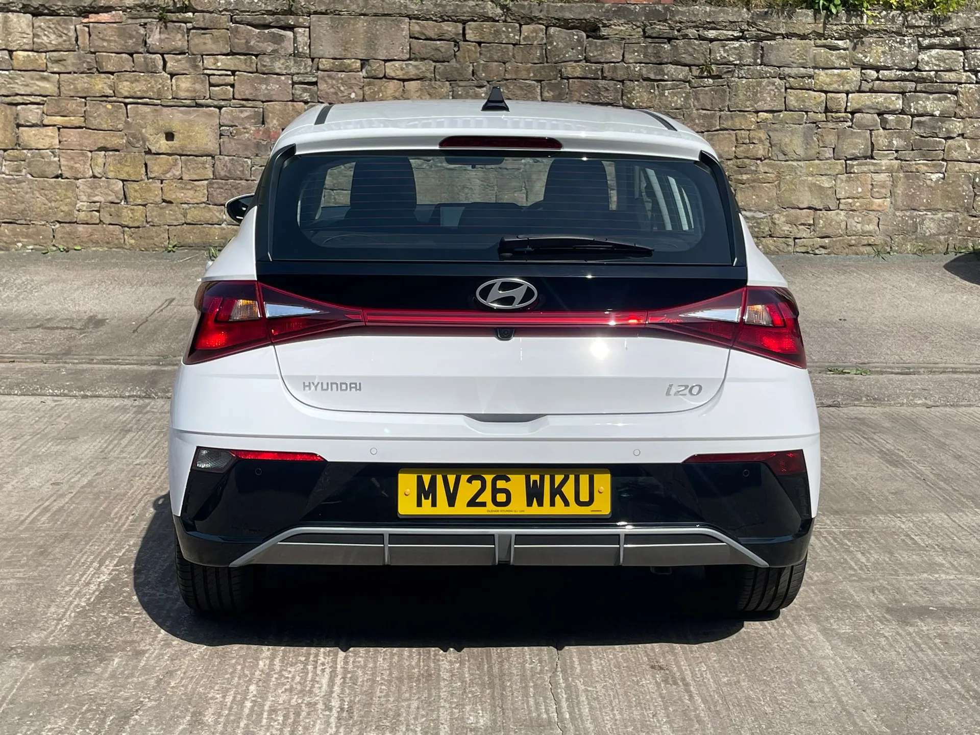 A 2026 HYUNDAI I20 1.0T GDi 90 Element 5dr DCT âAUTOâCAMERAâNAVâ A 2026 HYUNDAI I20 1.0T GDi 90 Element 5dr DCT âAUTOâCAMERAâNAVâ