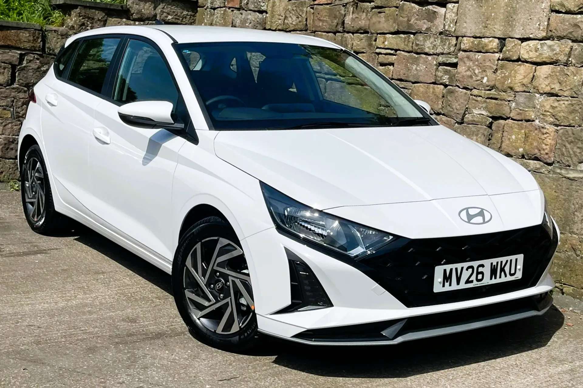 A 2026 HYUNDAI I20 1.0T GDi 90 Element 5dr DCT âAUTOâCAMERAâNAVâ A 2026 HYUNDAI I20 1.0T GDi 90 Element 5dr DCT âAUTOâCAMERAâNAVâ