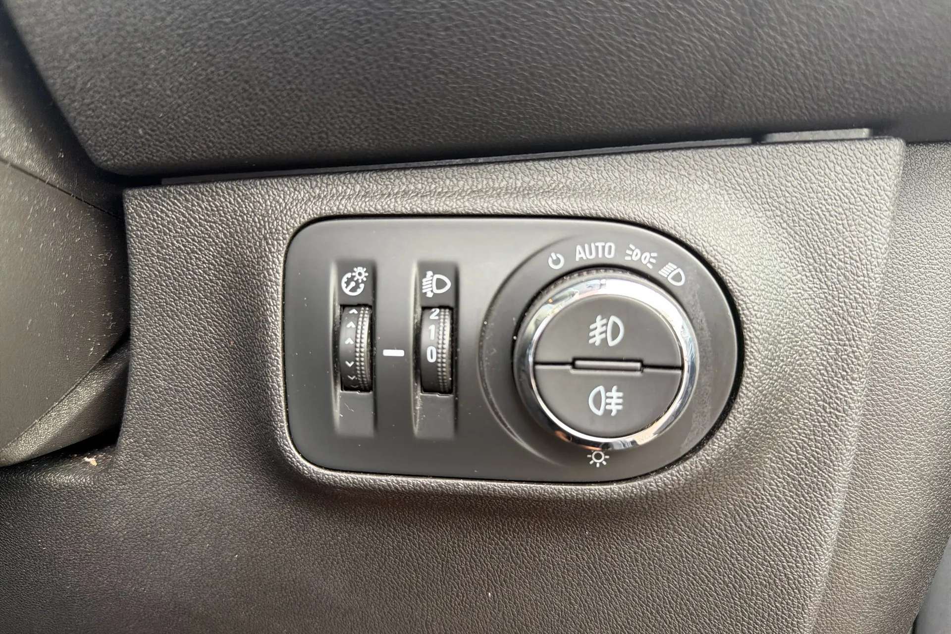 2018 VAUXHALL CORSA 2018 VAUXHALL CORSA