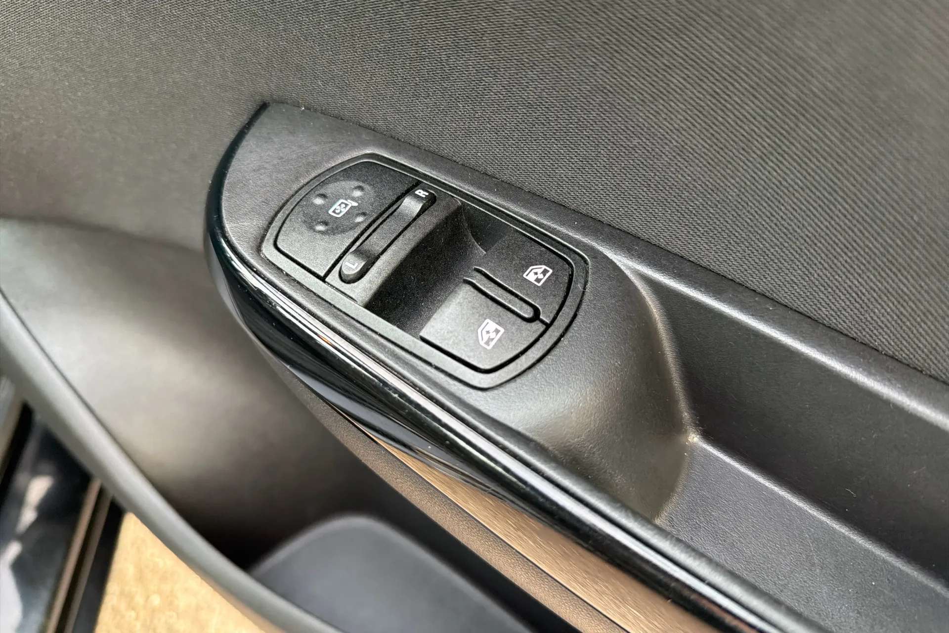 2018 VAUXHALL CORSA 2018 VAUXHALL CORSA