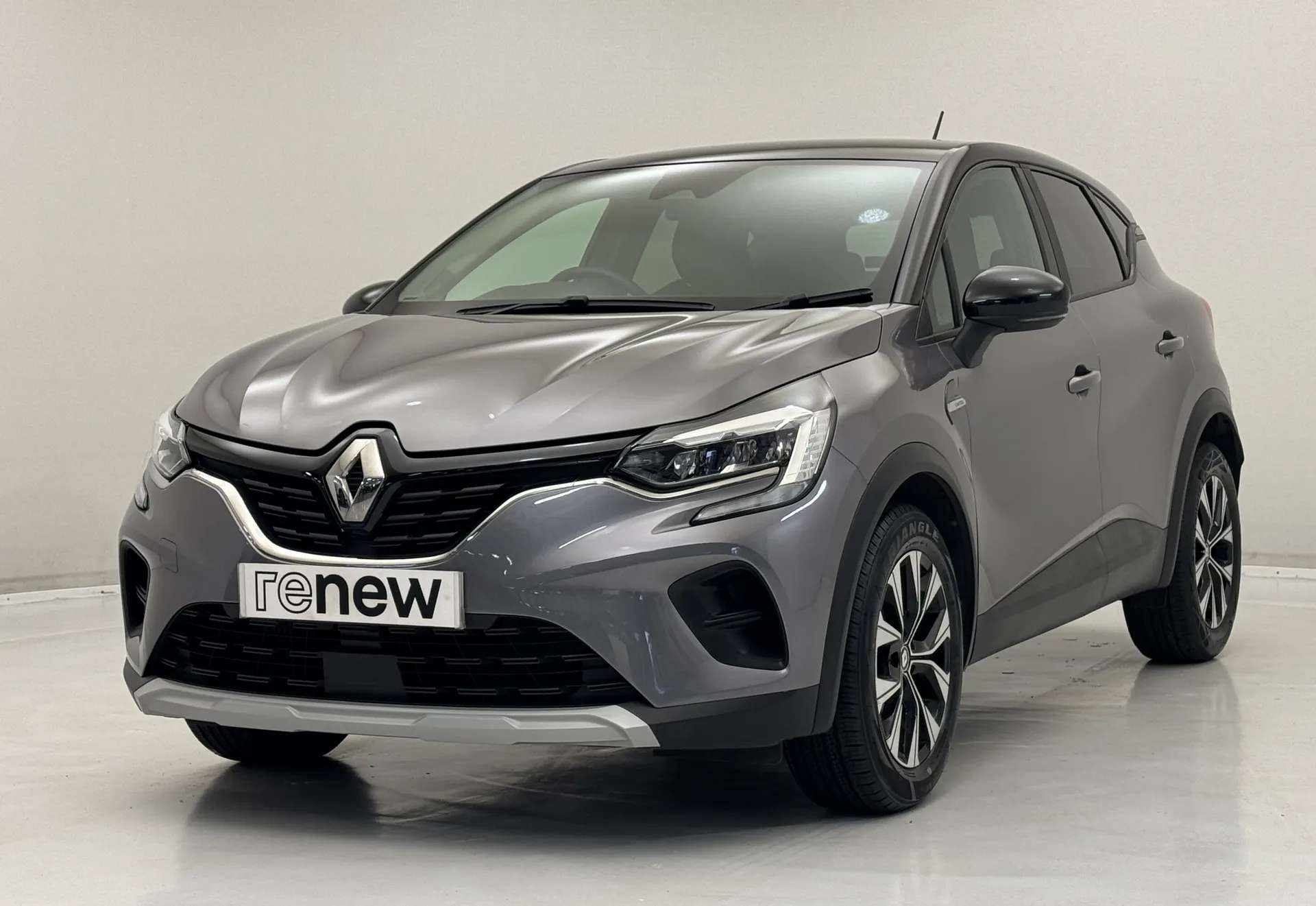 A 2021 RENAULT CAPTUR 1.0 TCE 90 SE Limited 5dr A 2021 RENAULT CAPTUR 1.0 TCE 90 SE Limited 5dr