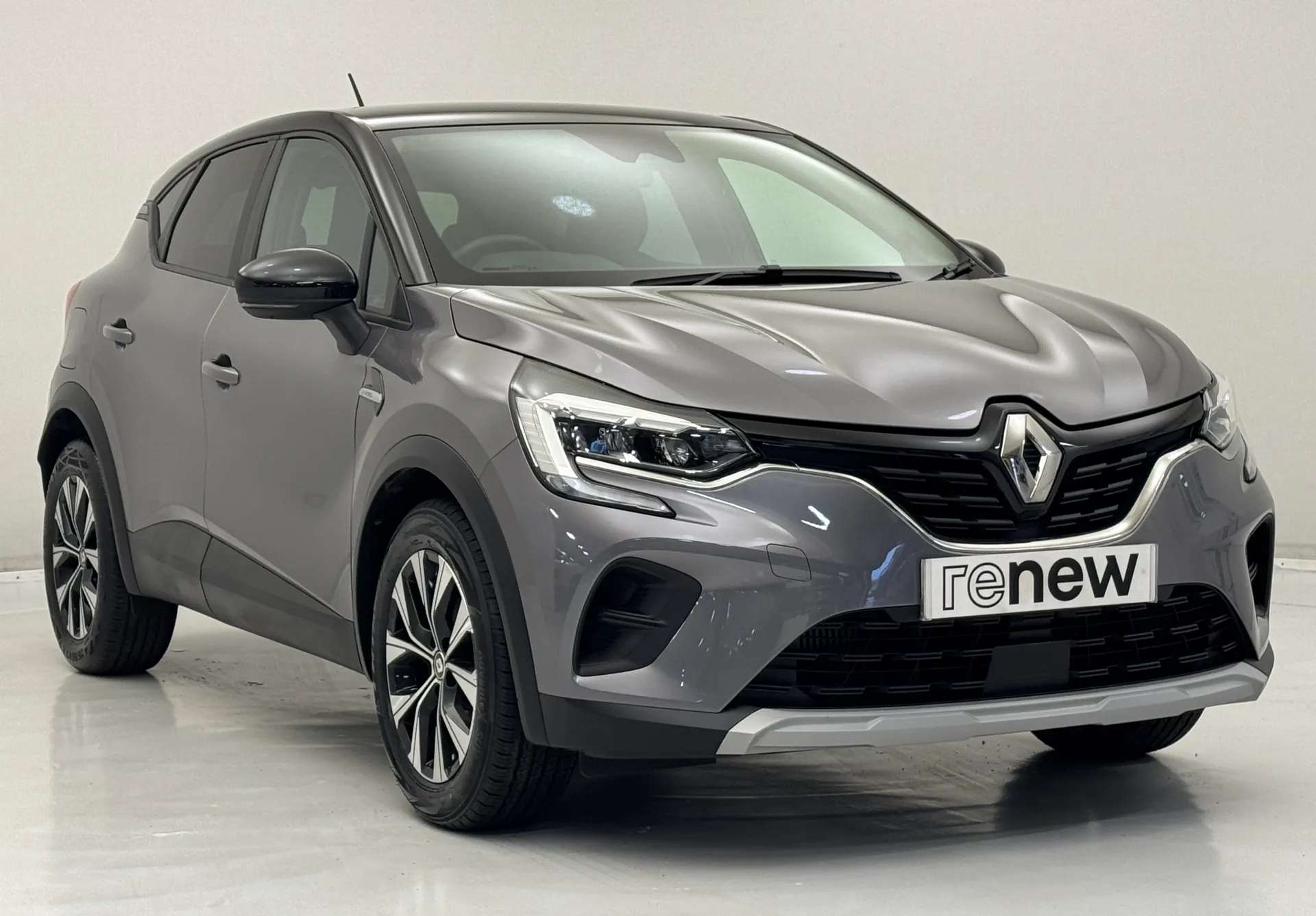 A 2021 RENAULT CAPTUR 1.0 TCE 90 SE Limited 5dr A 2021 RENAULT CAPTUR 1.0 TCE 90 SE Limited 5dr