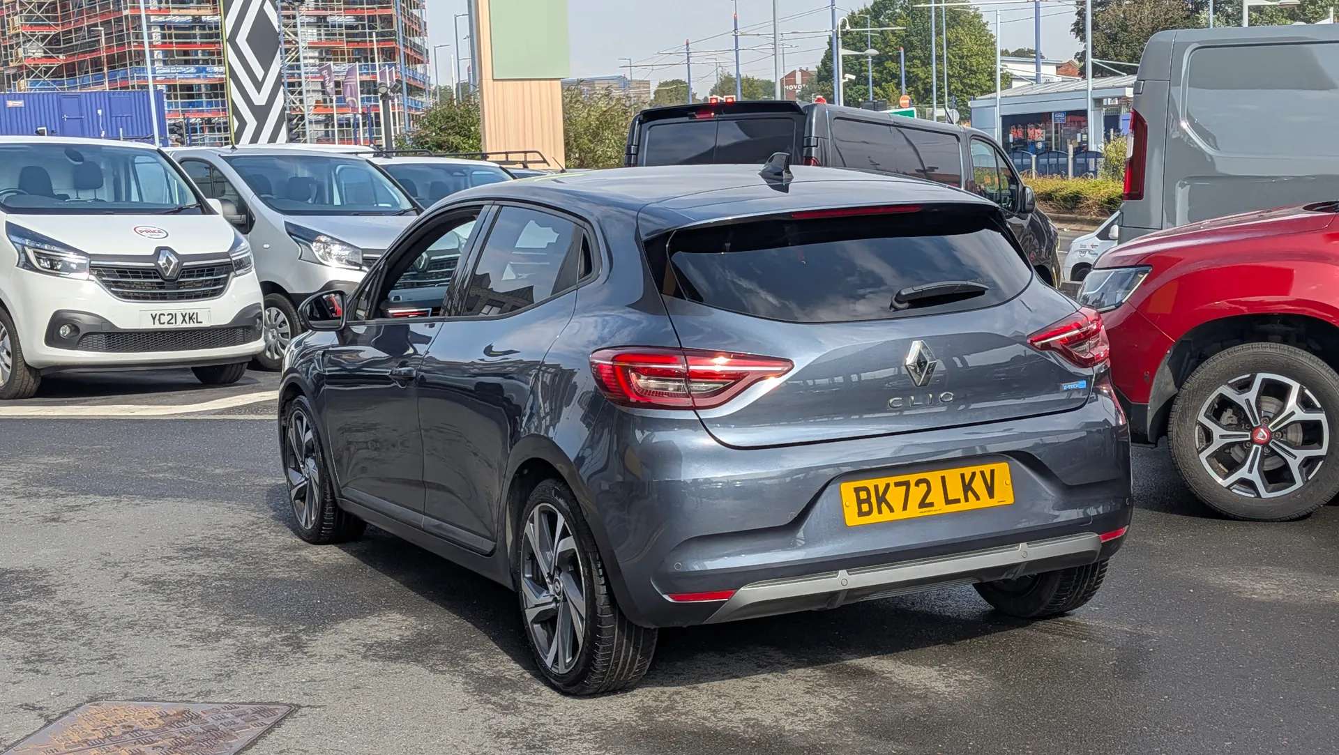 A 2022 RENAULT CLIO 1.6 E-TECH Hybrid 140 RS Line 5dr Auto A 2022 RENAULT CLIO 1.6 E-TECH Hybrid 140 RS Line 5dr Auto