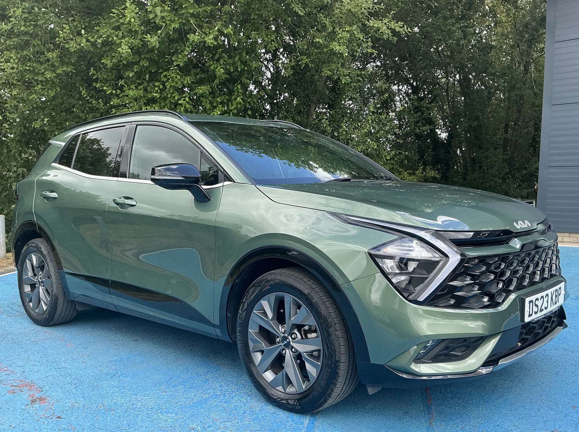 A 2023 KIA SPORTAGE 1.6T GDi HEV GT-Line 5dr Auto A 2023 KIA SPORTAGE 1.6T GDi HEV GT-Line 5dr Auto