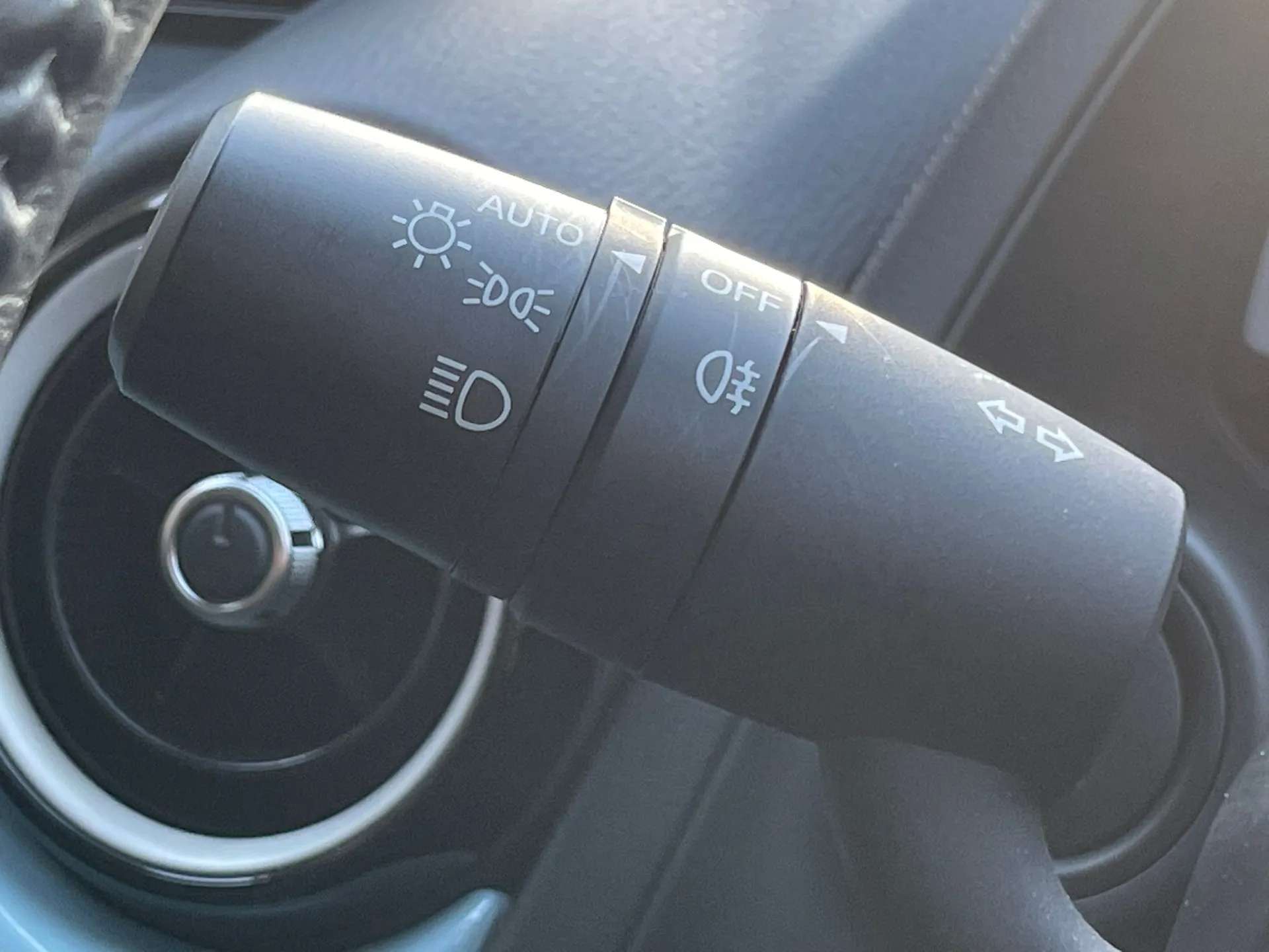 2023 MAZDA MAZDA2 2023 MAZDA MAZDA2