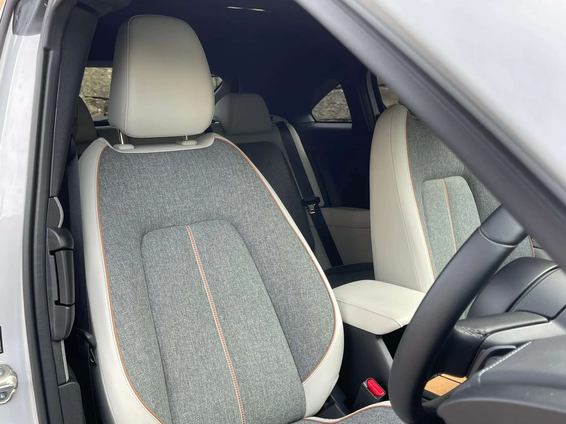 2025 MAZDA MX-30 2025 MAZDA MX-30