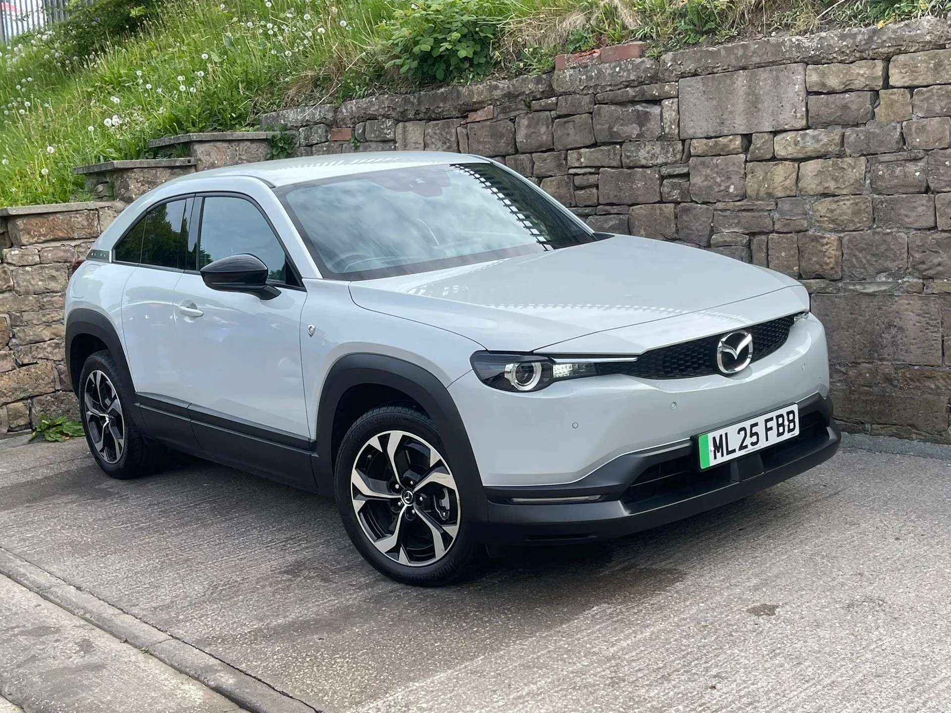 2025 MAZDA MX-30 2025 MAZDA MX-30