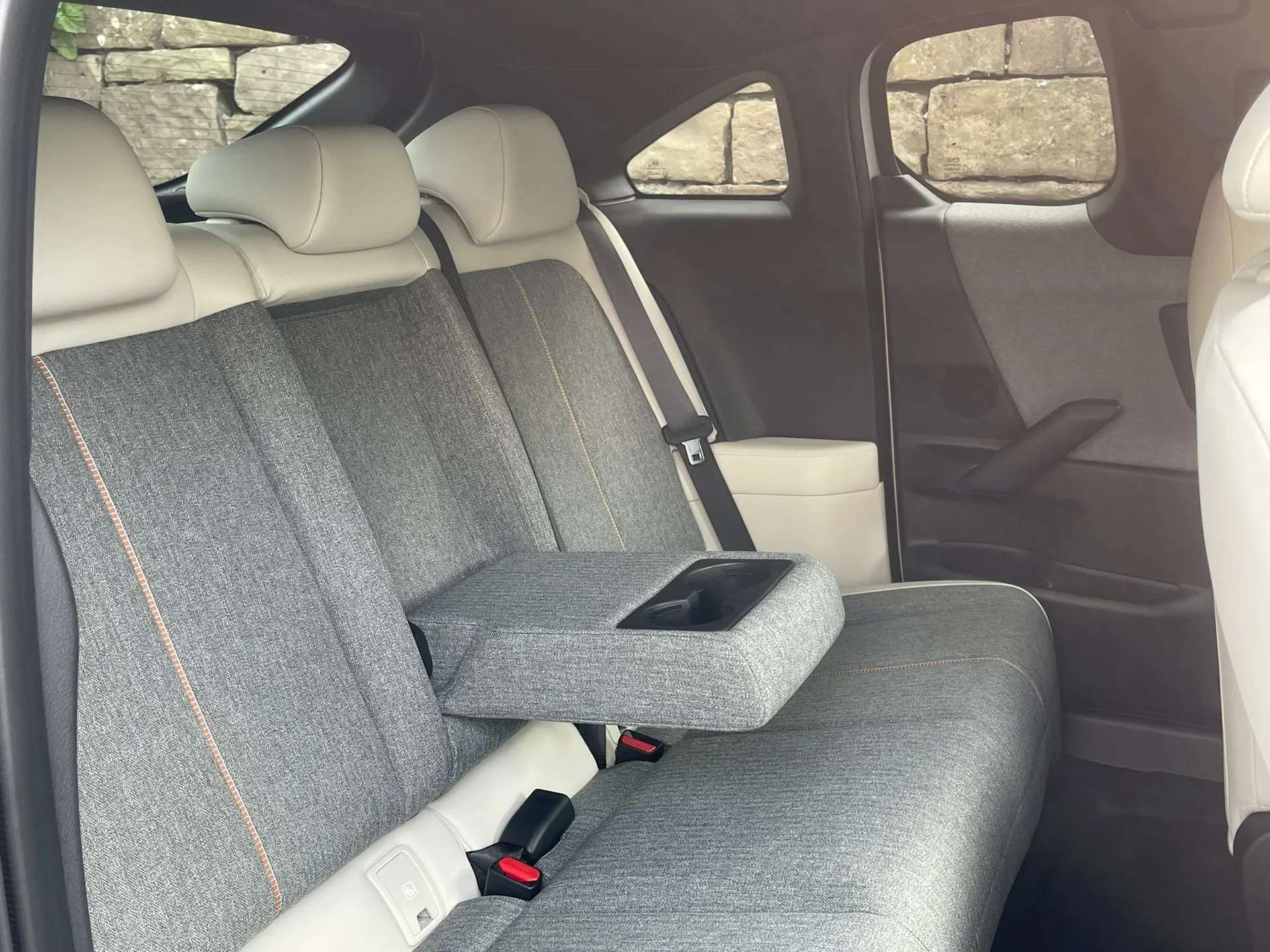 2025 MAZDA MX-30 2025 MAZDA MX-30