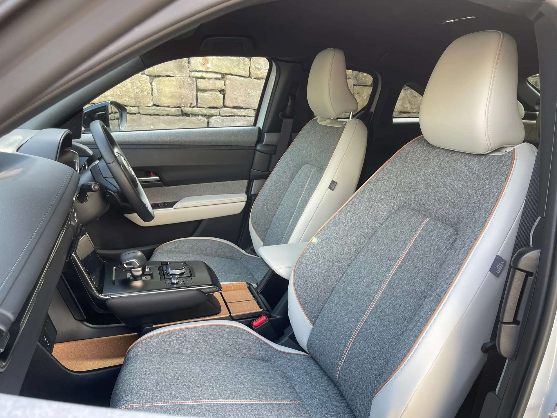 2025 MAZDA MX-30 2025 MAZDA MX-30