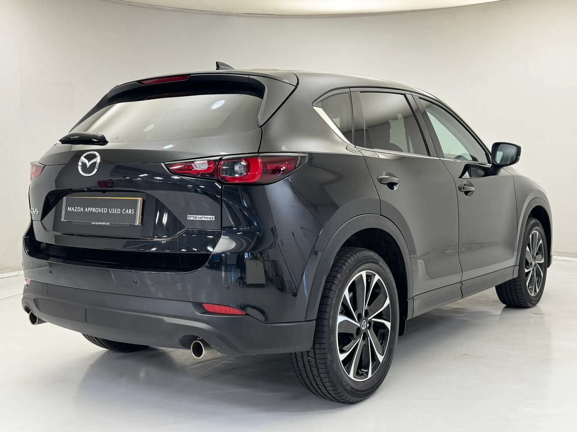 A 2025 MAZDA CX-5 2.0 e-Skyactiv G MHEV Exclusive-Line 5dr Auto A 2025 MAZDA CX-5 2.0 e-Skyactiv G MHEV Exclusive-Line 5dr Auto