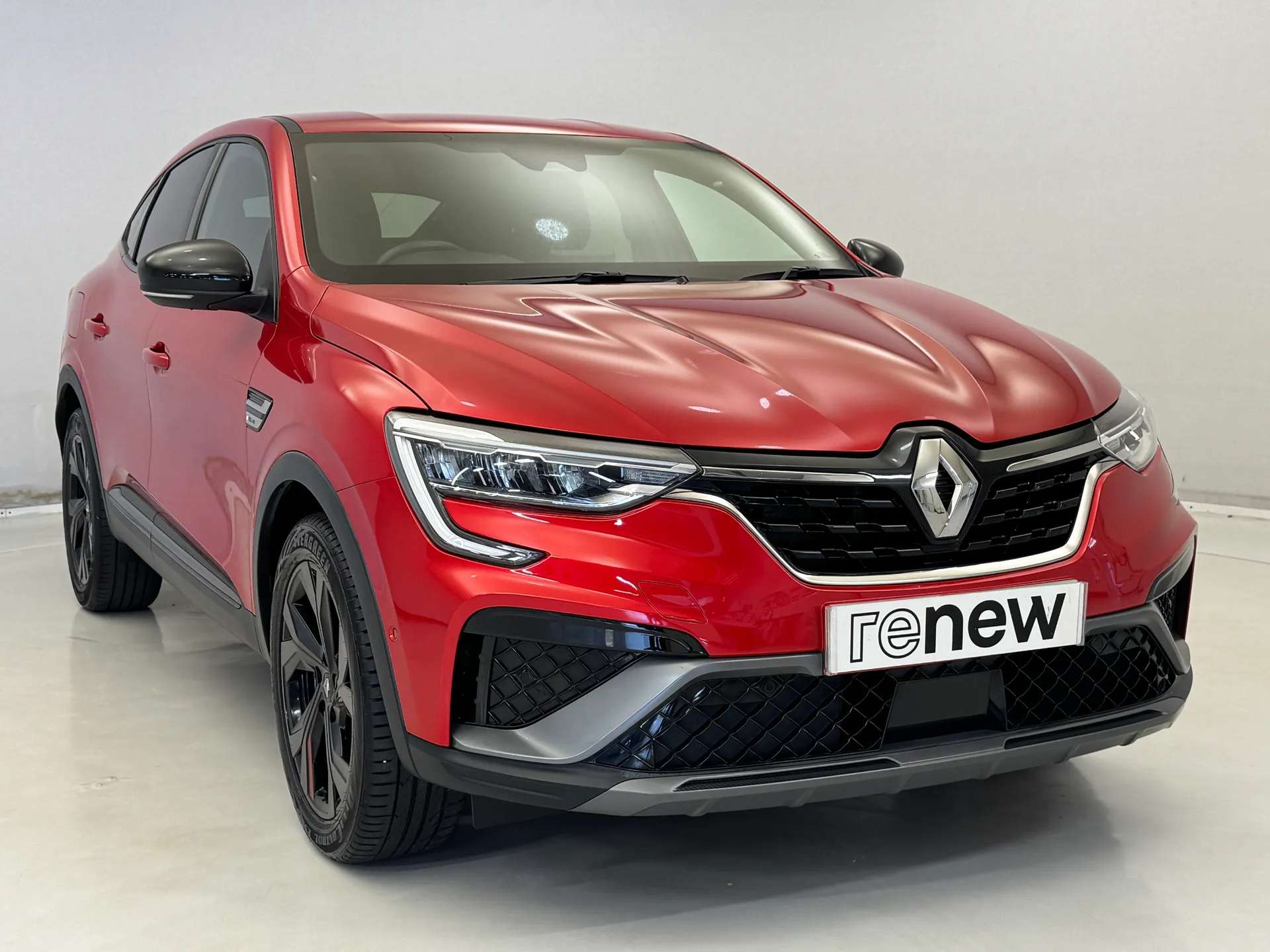 A 2021 RENAULT ARKANA 1.6 E-TECH Hybrid 145 R.S. Line 5dr Auto A 2021 RENAULT ARKANA 1.6 E-TECH Hybrid 145 R.S. Line 5dr Auto