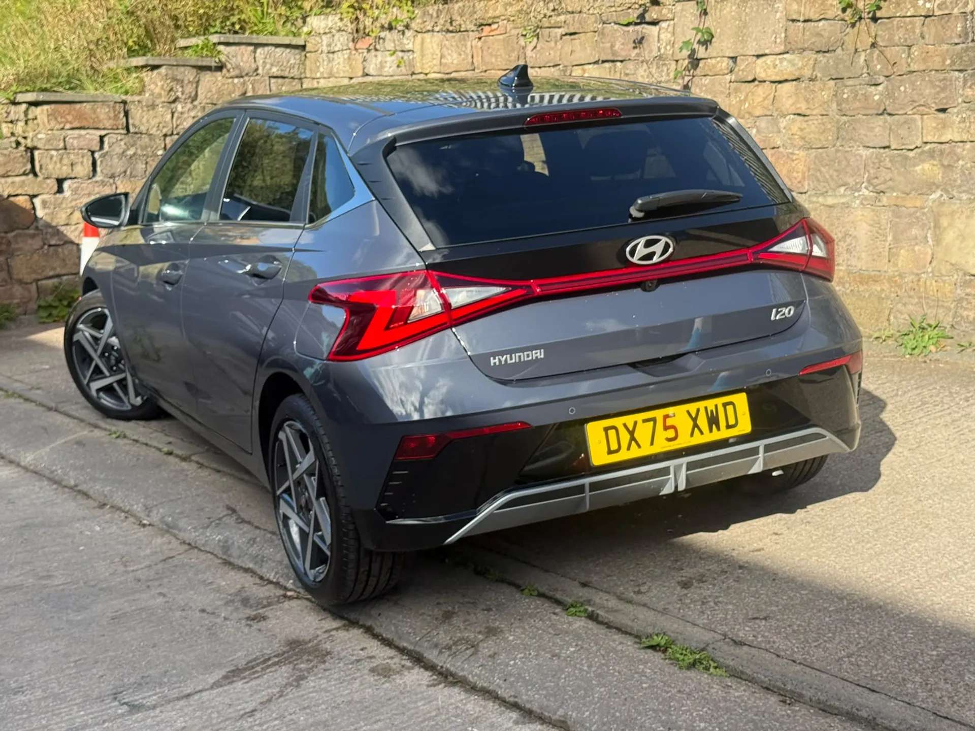 A 2025 HYUNDAI I20 1.0T GDi 90 Tech Line 5dr DCT âCAMERAâCRUISE CONTROLâNAVâ A 2025 HYUNDAI I20 1.0T GDi 90 Tech Line 5dr DCT âCAMERAâCRUISE CONTROLâNAVâ