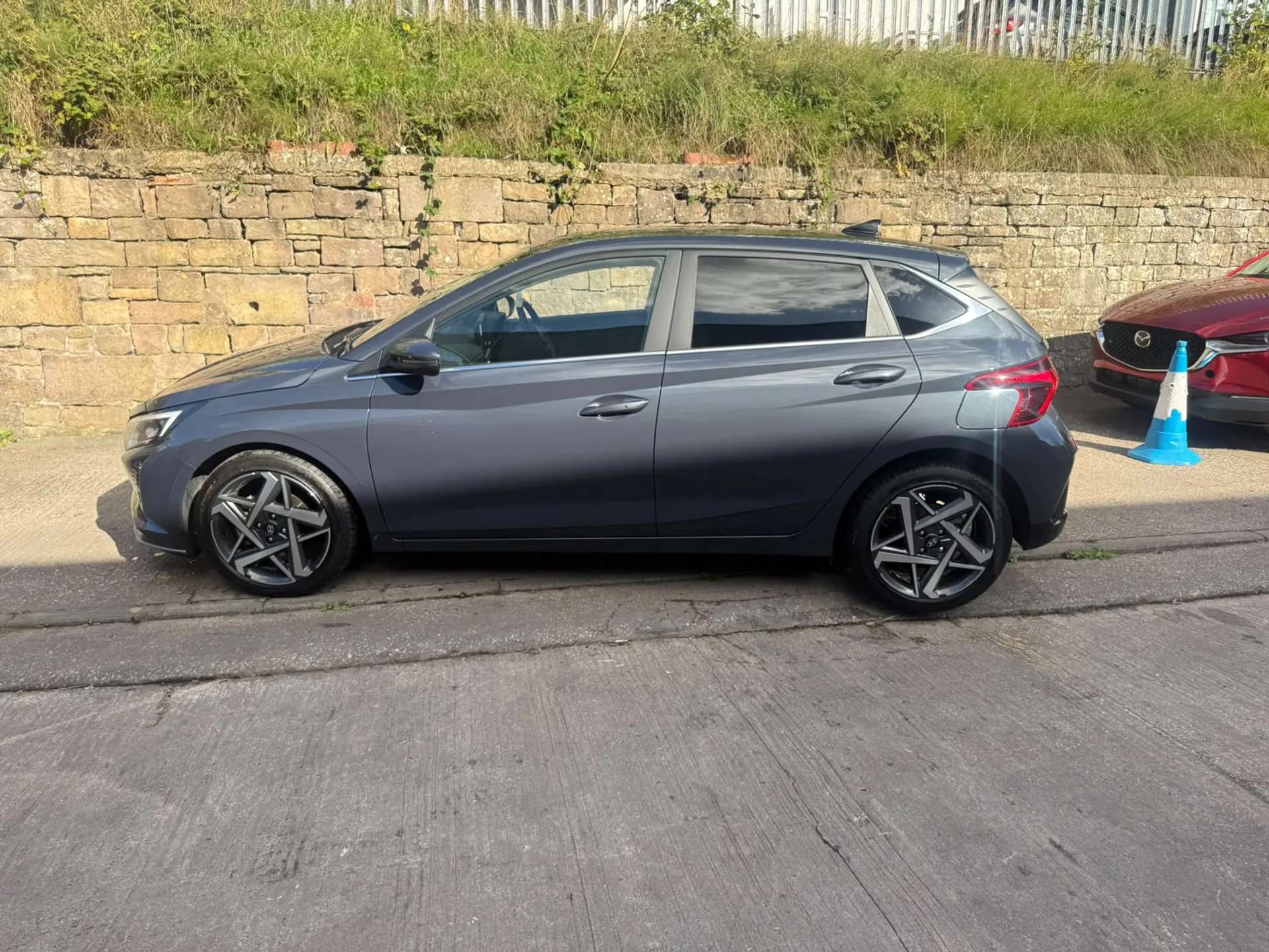 A 2025 HYUNDAI I20 1.0T GDi 90 Tech Line 5dr DCT âCAMERAâCRUISE CONTROLâNAVâ A 2025 HYUNDAI I20 1.0T GDi 90 Tech Line 5dr DCT âCAMERAâCRUISE CONTROLâNAVâ