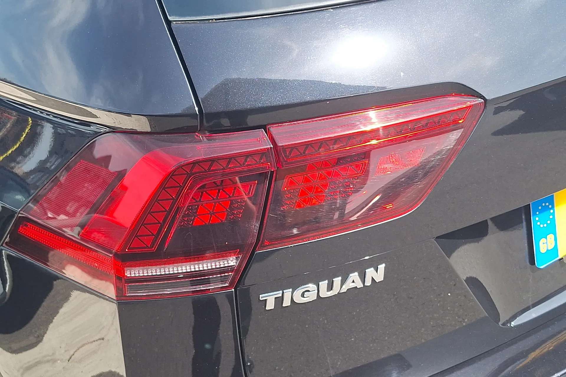 2018 VOLKSWAGEN TIGUAN 2018 VOLKSWAGEN TIGUAN