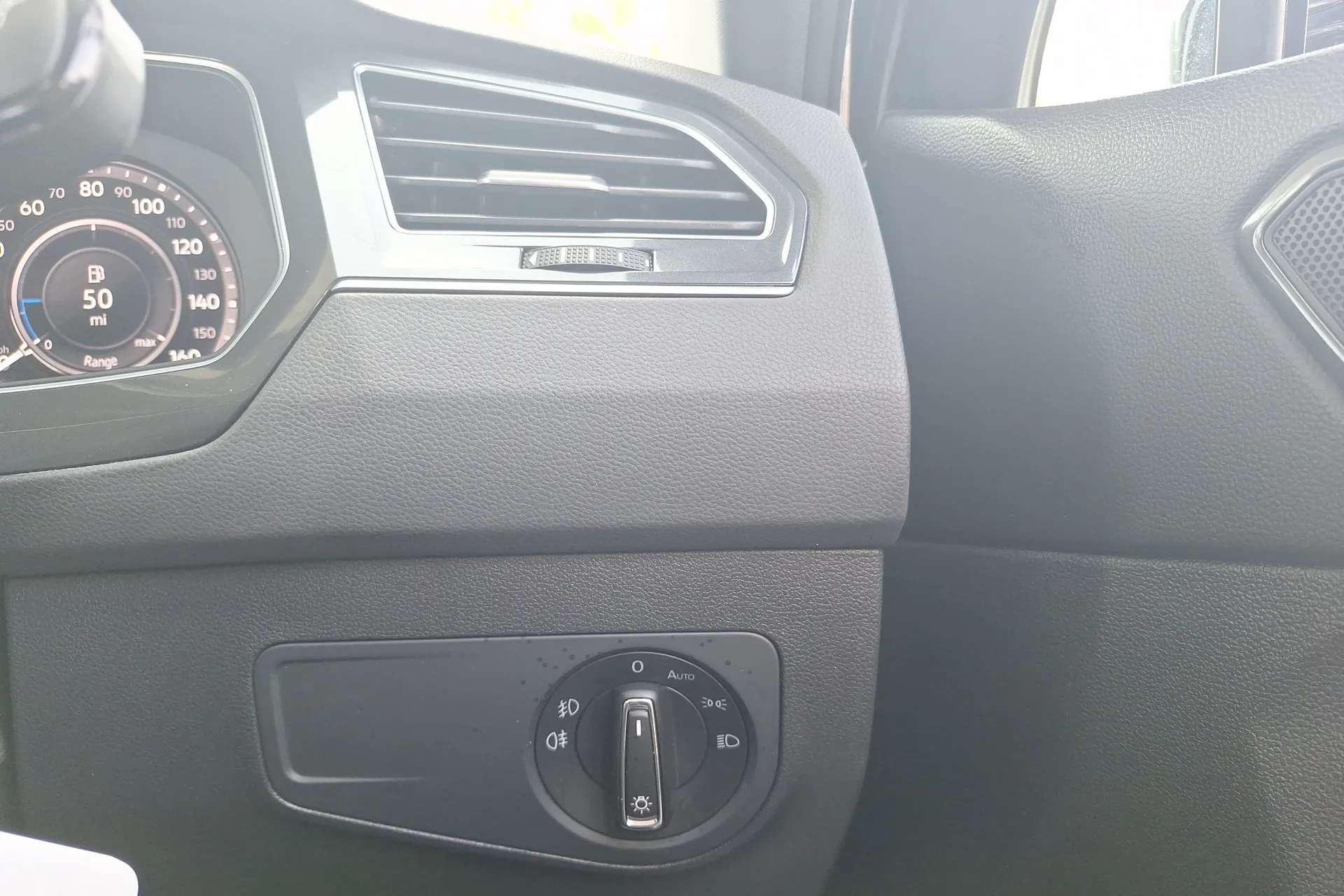 2018 VOLKSWAGEN TIGUAN 2018 VOLKSWAGEN TIGUAN