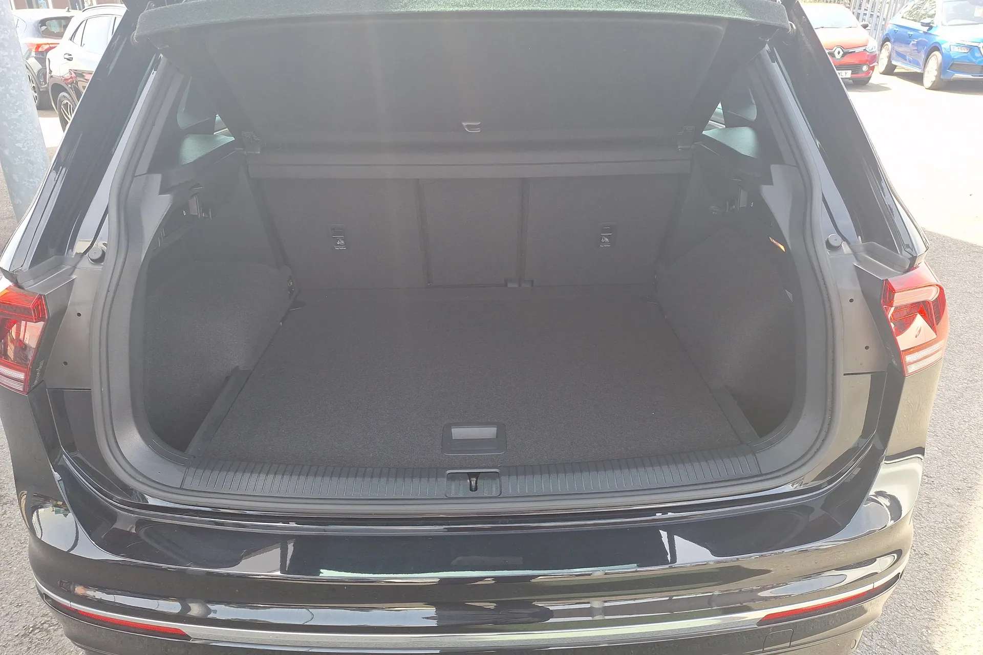 2018 VOLKSWAGEN TIGUAN 2018 VOLKSWAGEN TIGUAN
