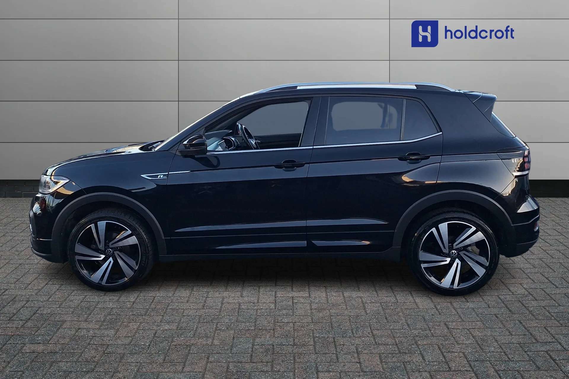A 2022 VOLKSWAGEN T-CROSS 1.5 TSI EVO R-Line 5dr DSG A 2022 VOLKSWAGEN T-CROSS 1.5 TSI EVO R-Line 5dr DSG