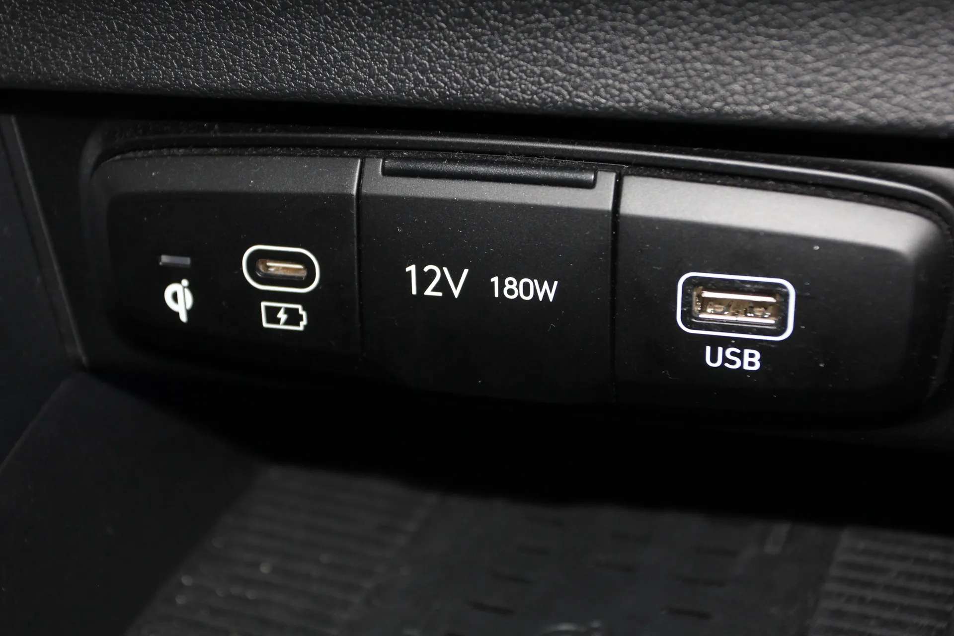 2024 HYUNDAI I20 2024 HYUNDAI I20