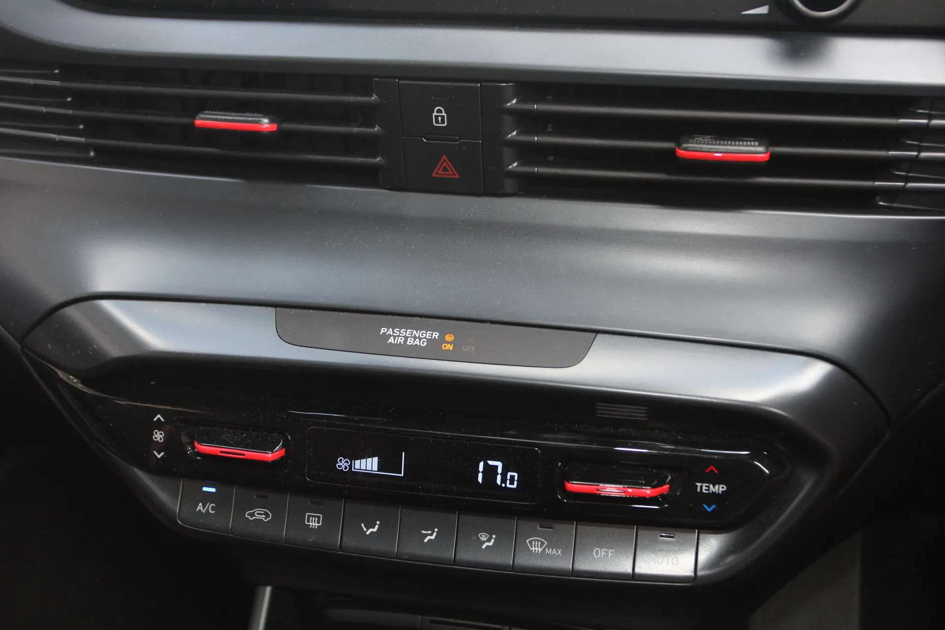 2024 HYUNDAI I20 2024 HYUNDAI I20