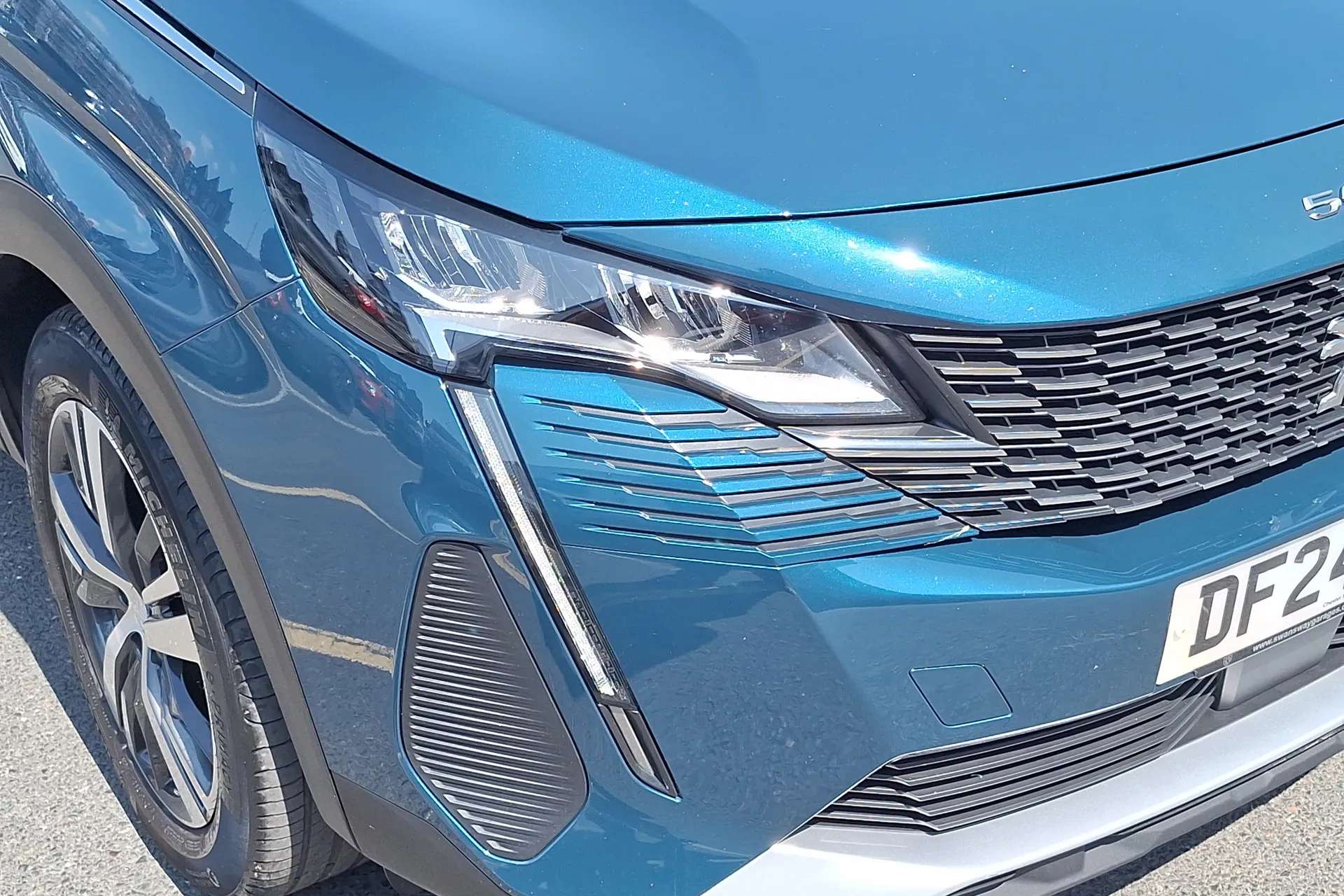 2024 PEUGEOT 5008 2024 PEUGEOT 5008