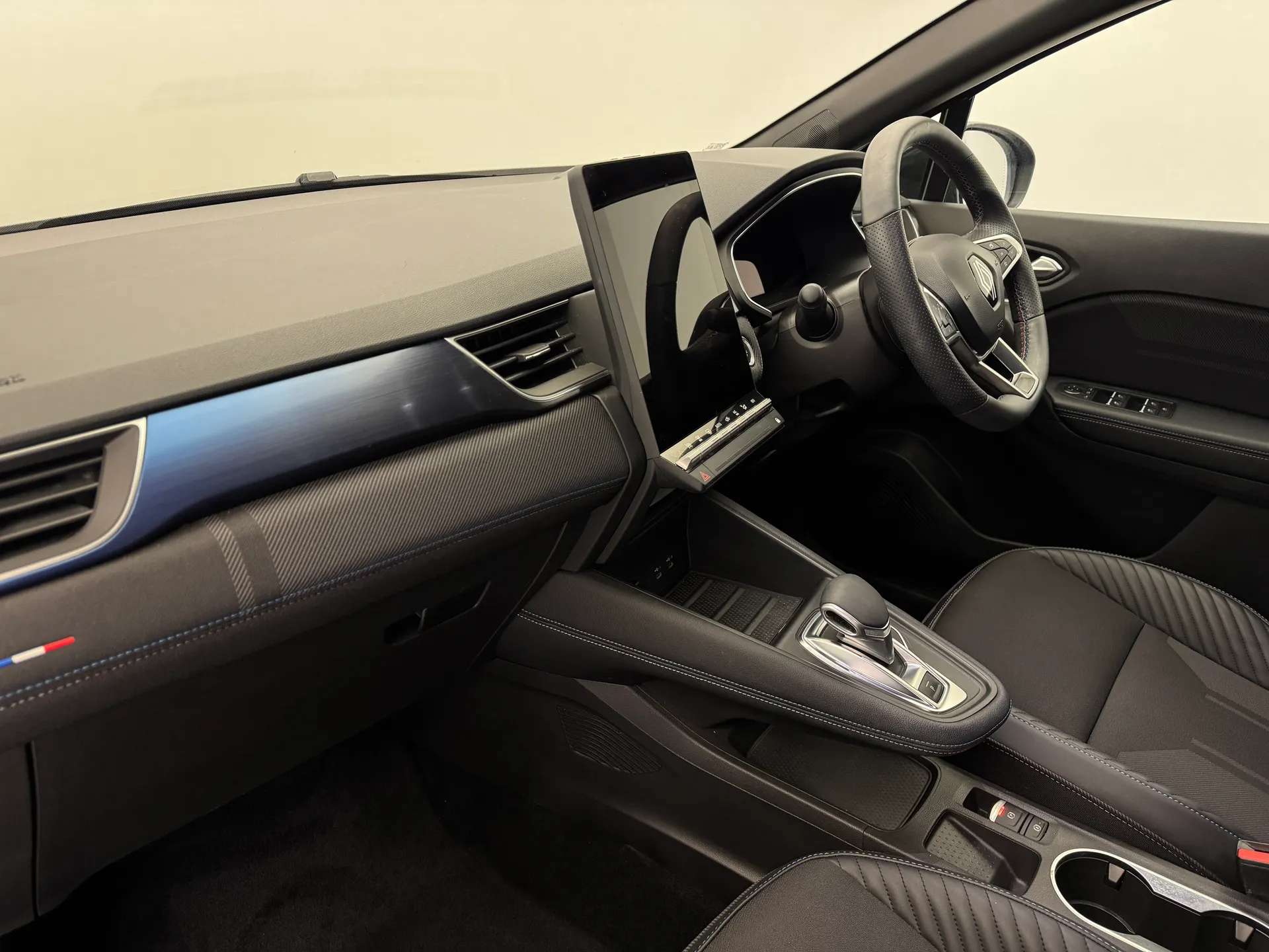 2024 RENAULT CAPTUR 2024 RENAULT CAPTUR