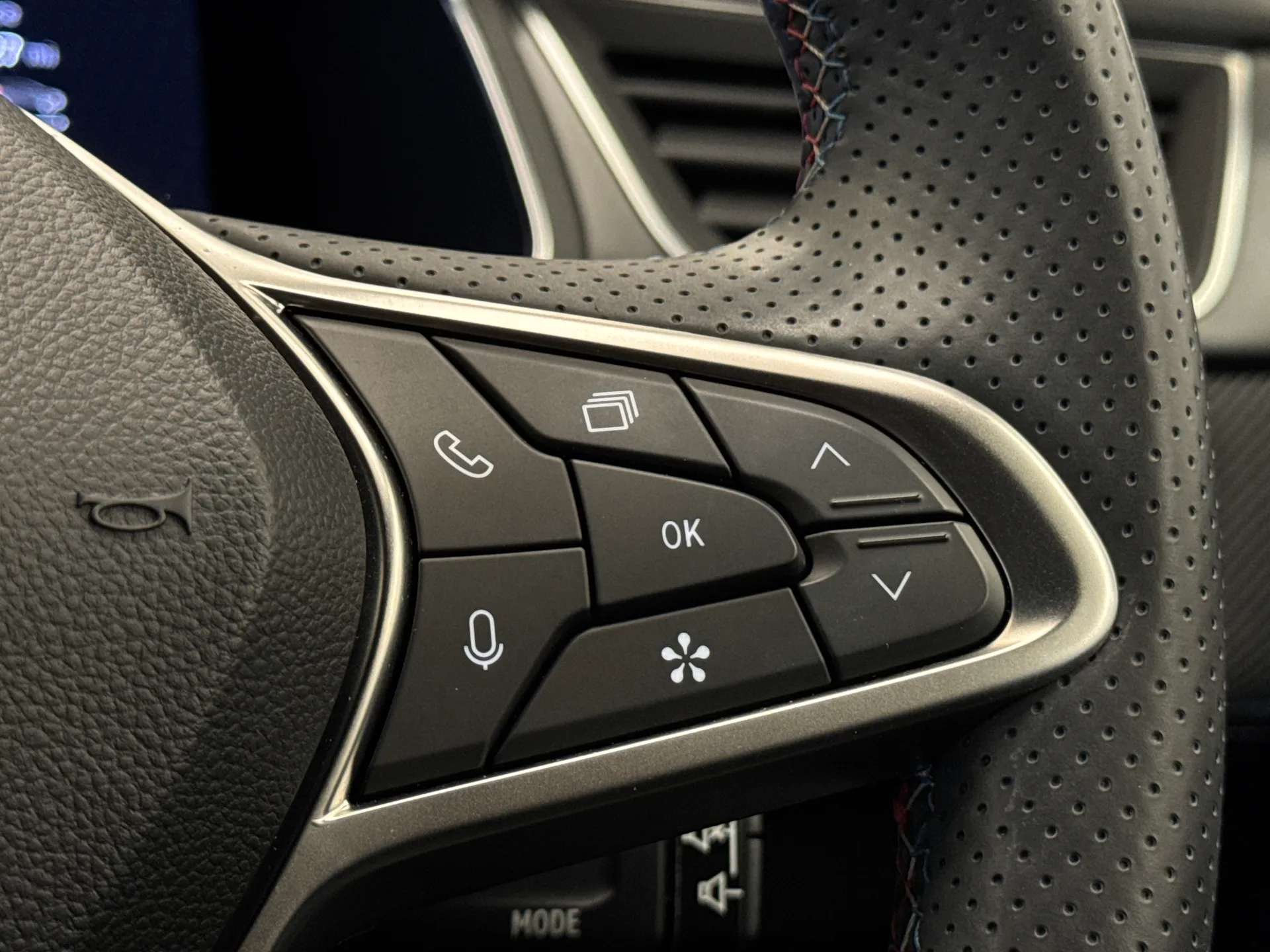 2024 RENAULT CAPTUR 2024 RENAULT CAPTUR