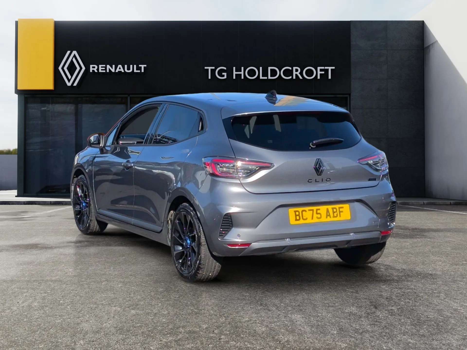 A 2026 RENAULT CLIO 1.6 E-TECH full hybrid 145 Esprit Alpine 5dr Auto A 2026 RENAULT CLIO 1.6 E-TECH full hybrid 145 Esprit Alpine 5dr Auto